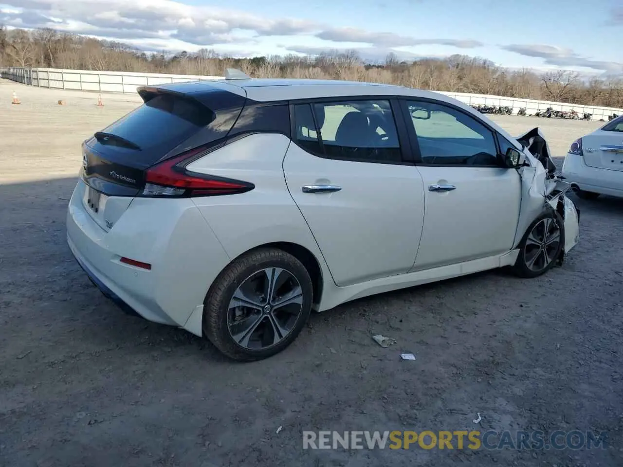 3 Photograph of a damaged car 1N4BZ1CV7NC562081 NISSAN LEAF 2022