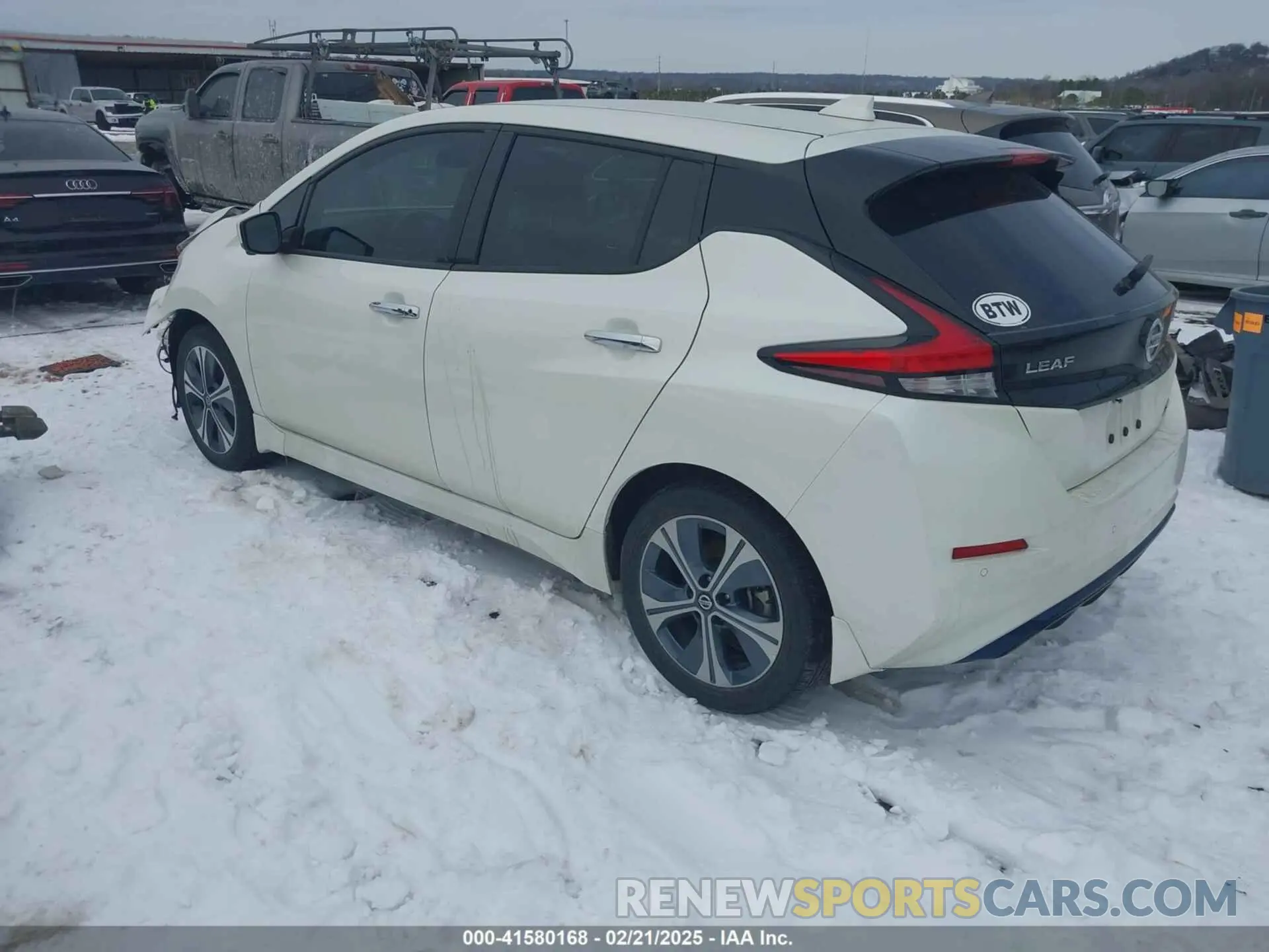 3 Photograph of a damaged car 1N4BZ1CV9NC557996 NISSAN LEAF 2022