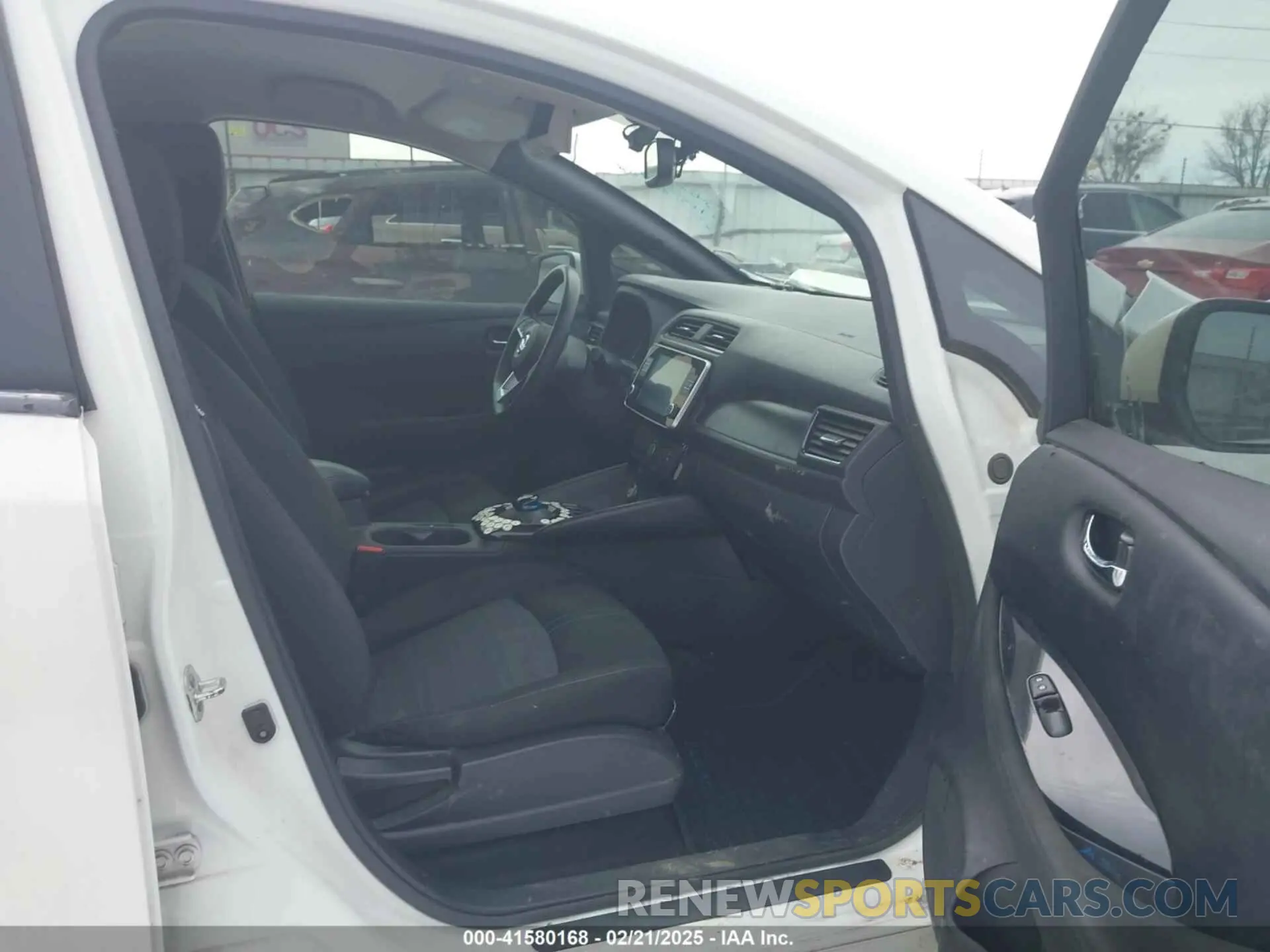 5 Photograph of a damaged car 1N4BZ1CV9NC557996 NISSAN LEAF 2022