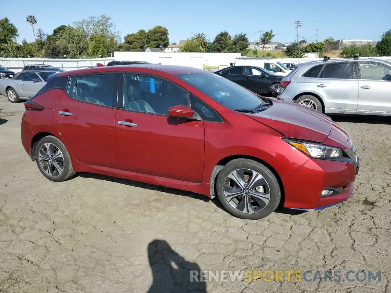 4 Photograph of a damaged car 1N4BZ1DV5NC551174 NISSAN LEAF 2022