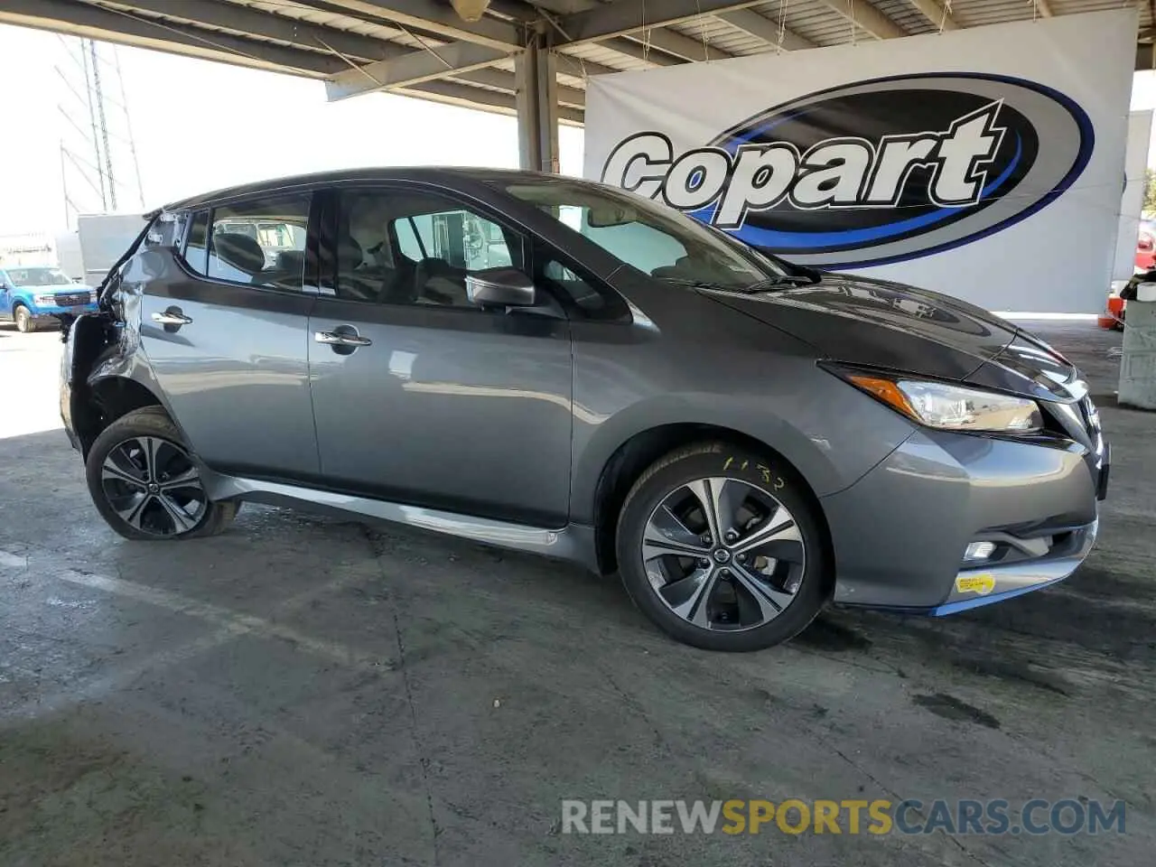 4 Photograph of a damaged car 1N4BZ1DV5NC554365 NISSAN LEAF 2022