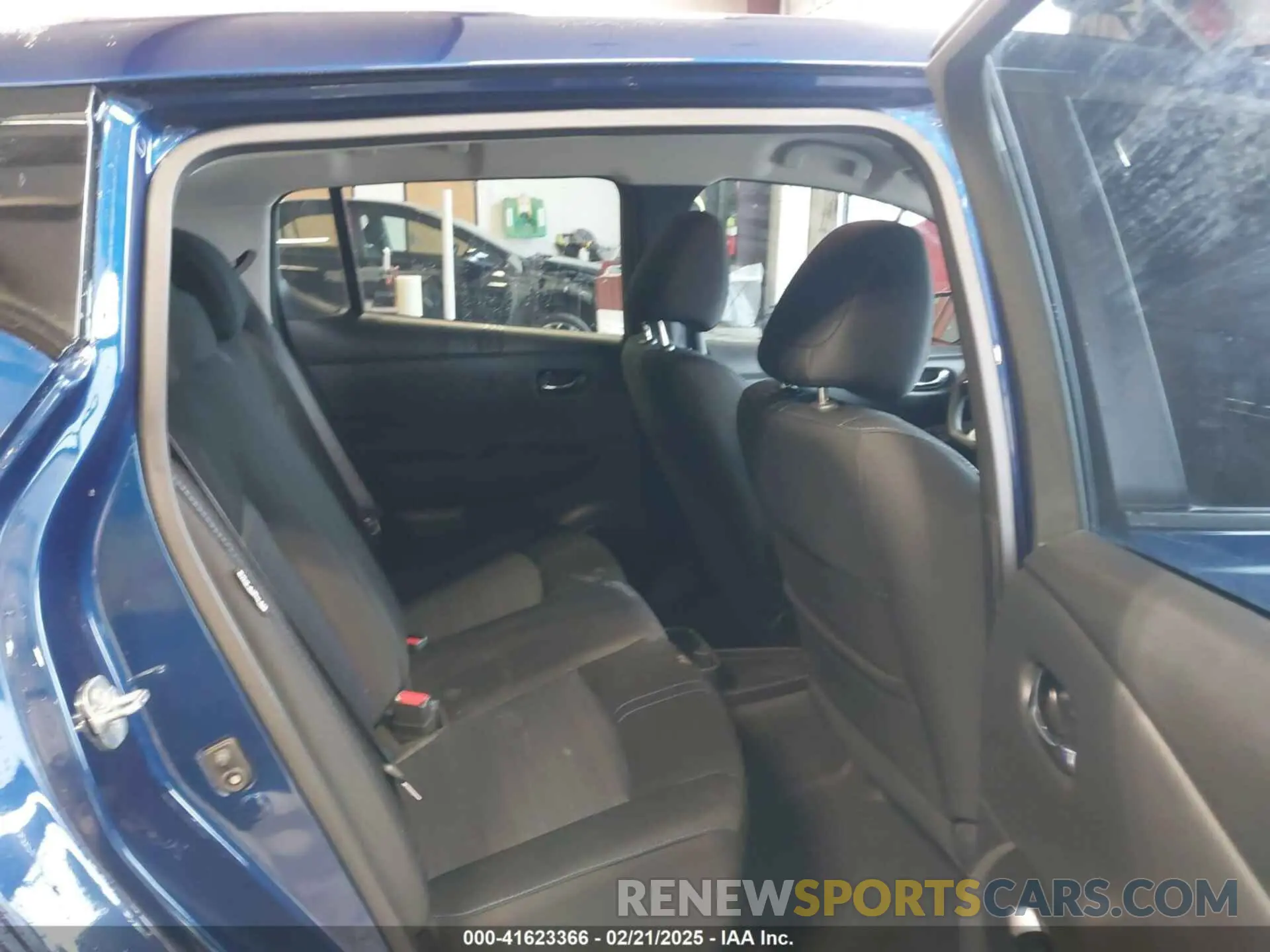 8 Photograph of a damaged car 1N4AZ1BV0PC553755 NISSAN LEAF 2023