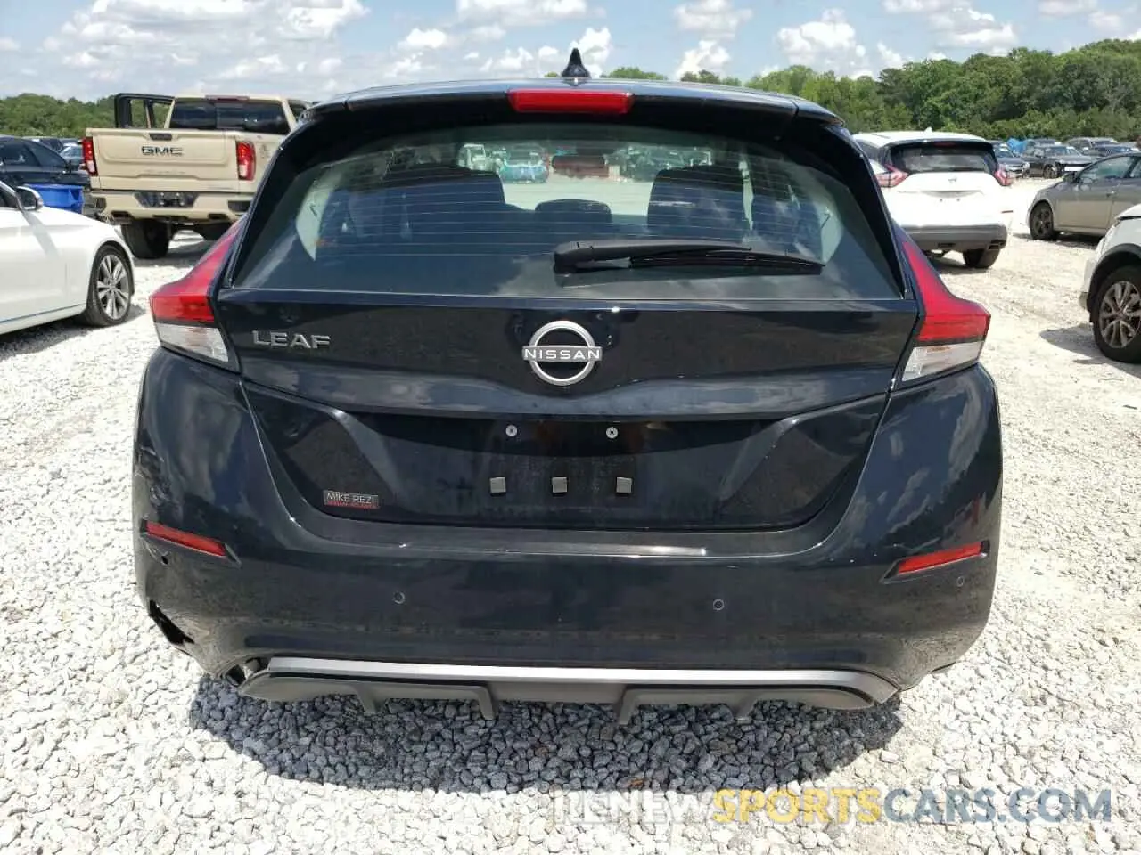 6 Photograph of a damaged car 1N4AZ1BV4PC561485 NISSAN LEAF 2023