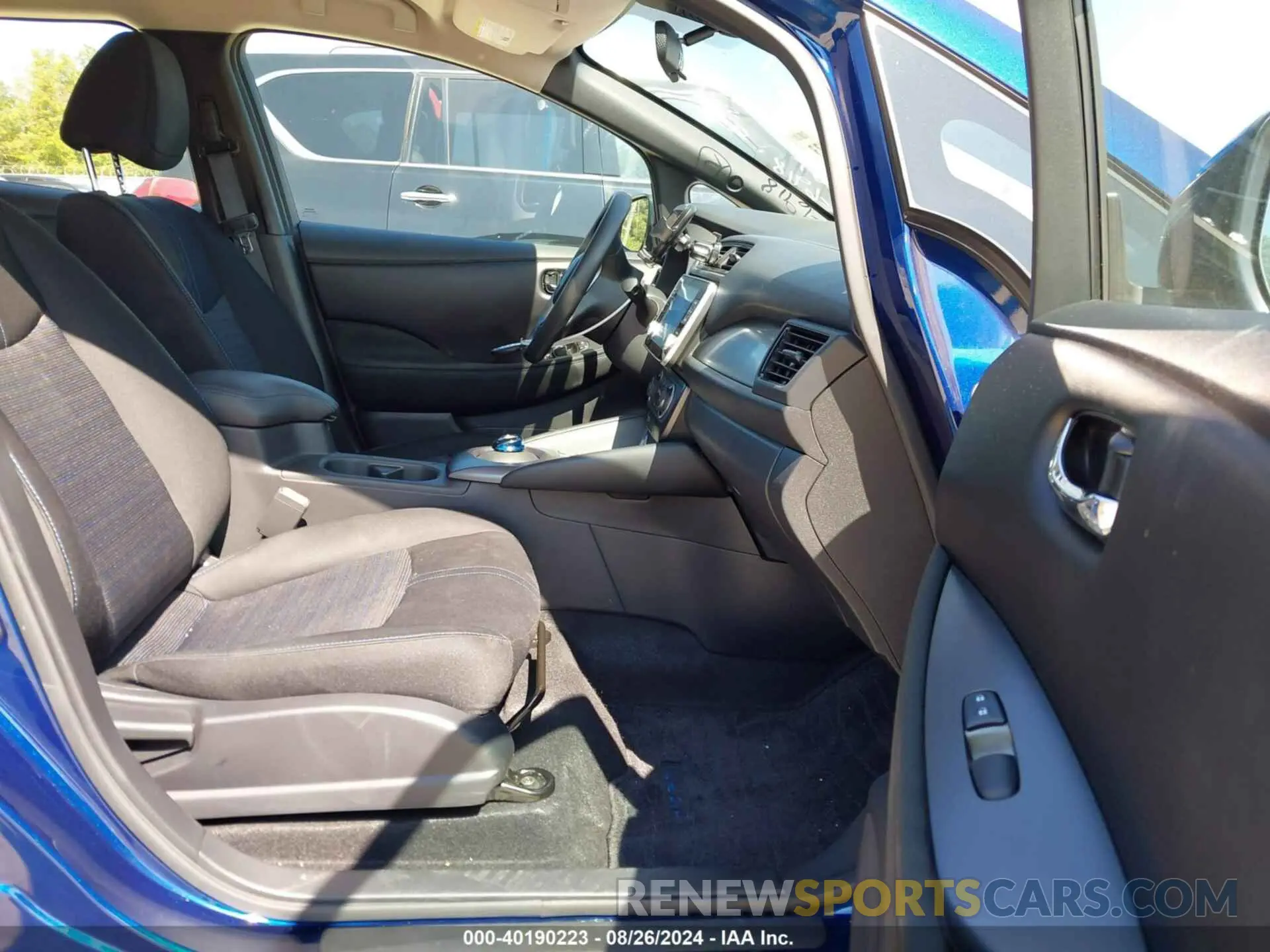 5 Photograph of a damaged car 1N4AZ1BV6PC556918 NISSAN LEAF 2023