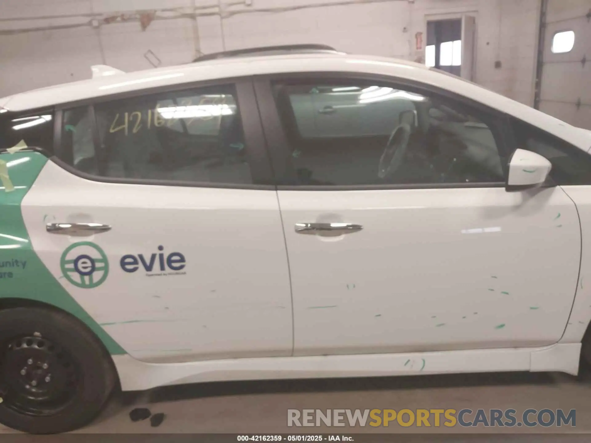 13 Photograph of a damaged car 1N4AZ1BV8PC559724 NISSAN LEAF 2023