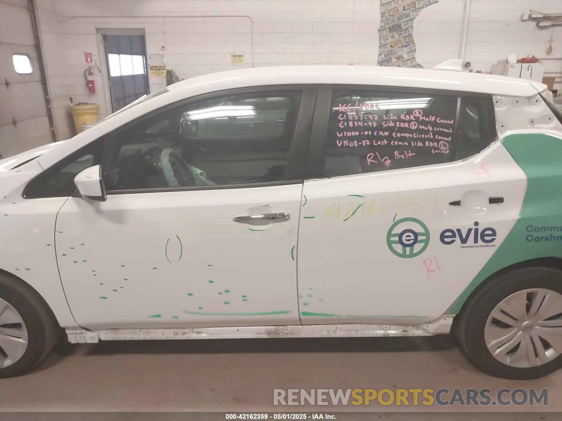 14 Photograph of a damaged car 1N4AZ1BV8PC559724 NISSAN LEAF 2023