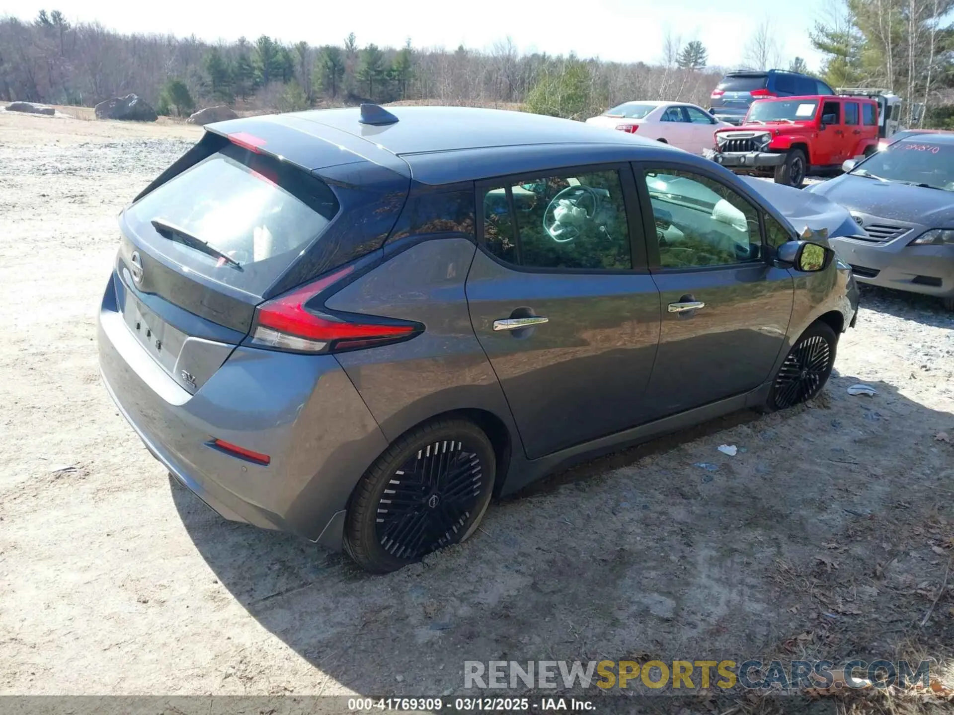 4 Photograph of a damaged car 1N4CZ1CV1PC557353 NISSAN LEAF 2023