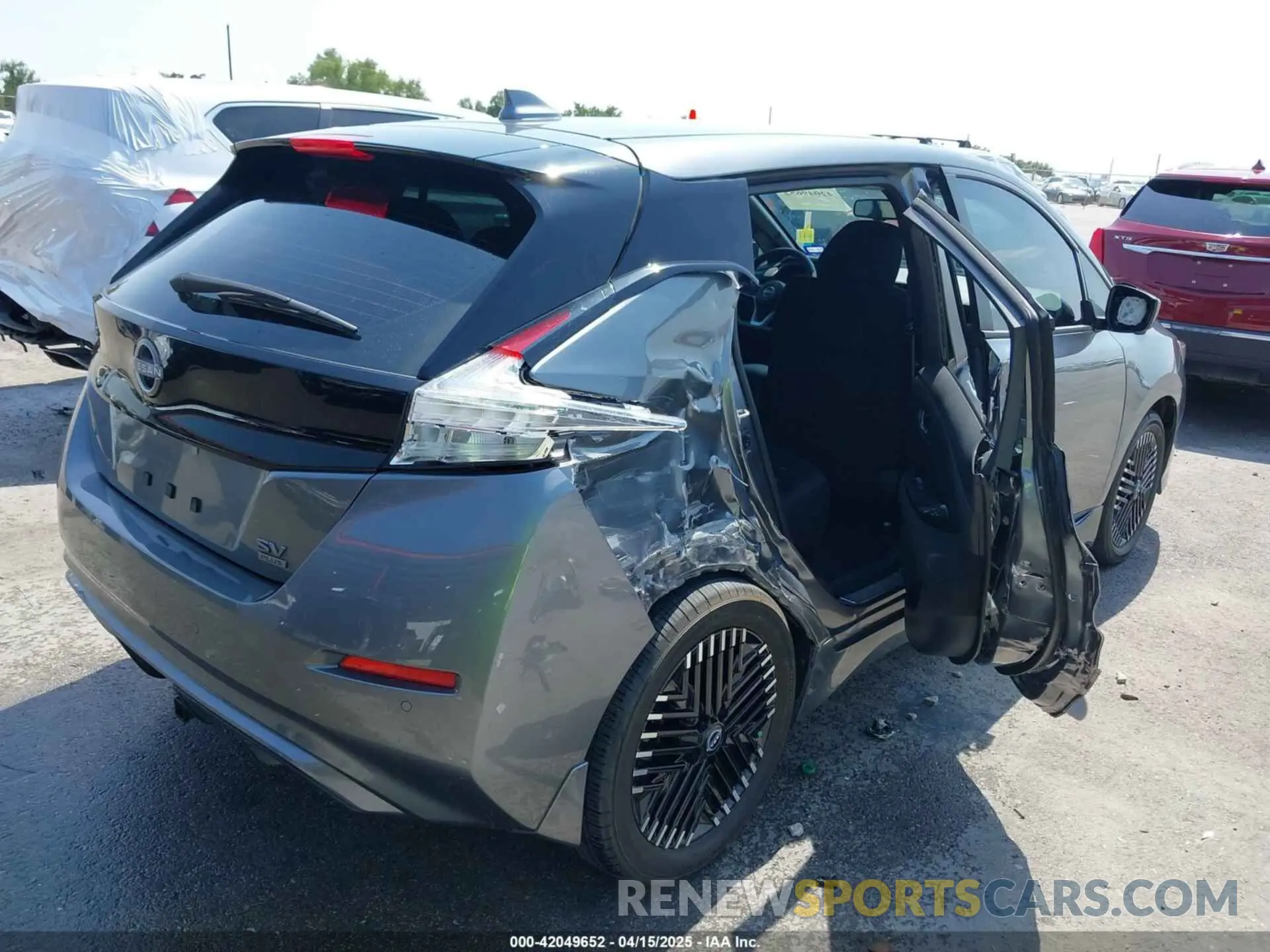 4 Photograph of a damaged car 1N4CZ1CV1PC561824 NISSAN LEAF 2023