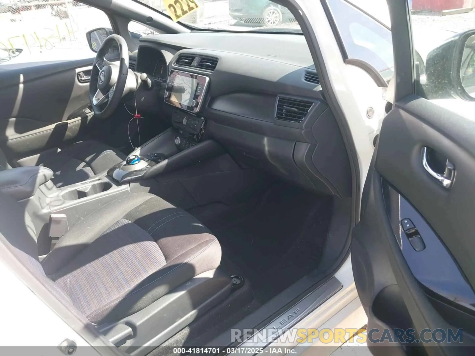 5 Photograph of a damaged car 1N4CZ1CV2PC557412 NISSAN LEAF 2023