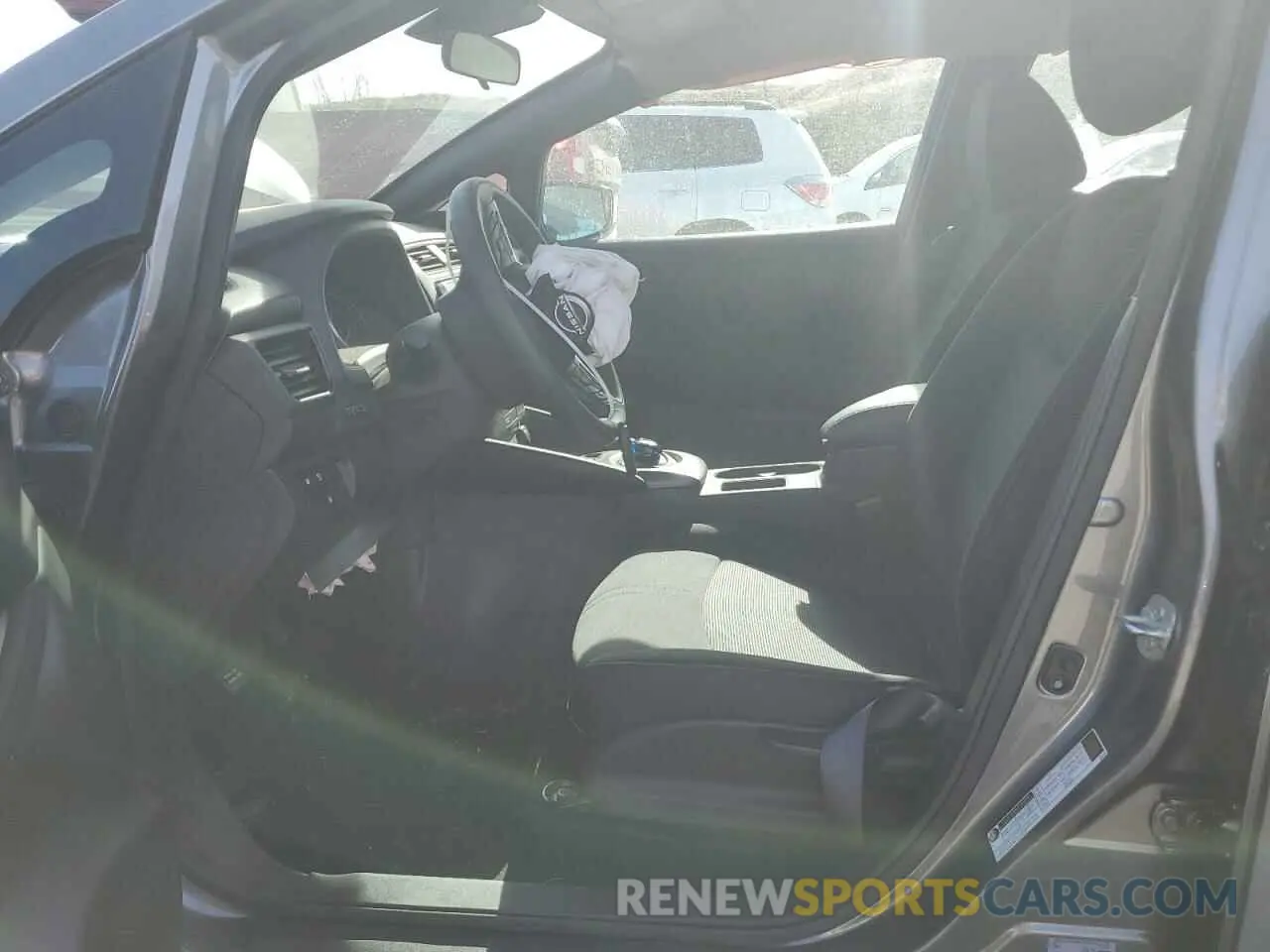 7 Photograph of a damaged car 1N4AZ1BV3RC555163 NISSAN LEAF 2024