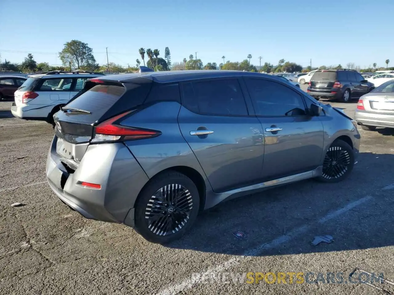 3 Photograph of a damaged car 1N4CZ1CV5RC554393 NISSAN LEAF 2024