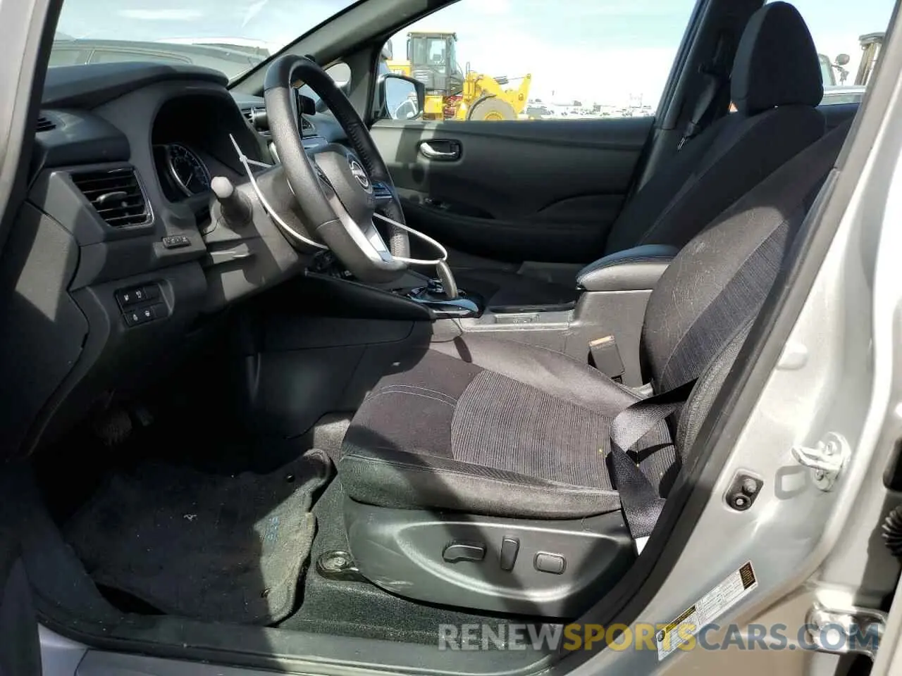 7 Photograph of a damaged car 1N4CZ1CV6RC555505 NISSAN LEAF 2024