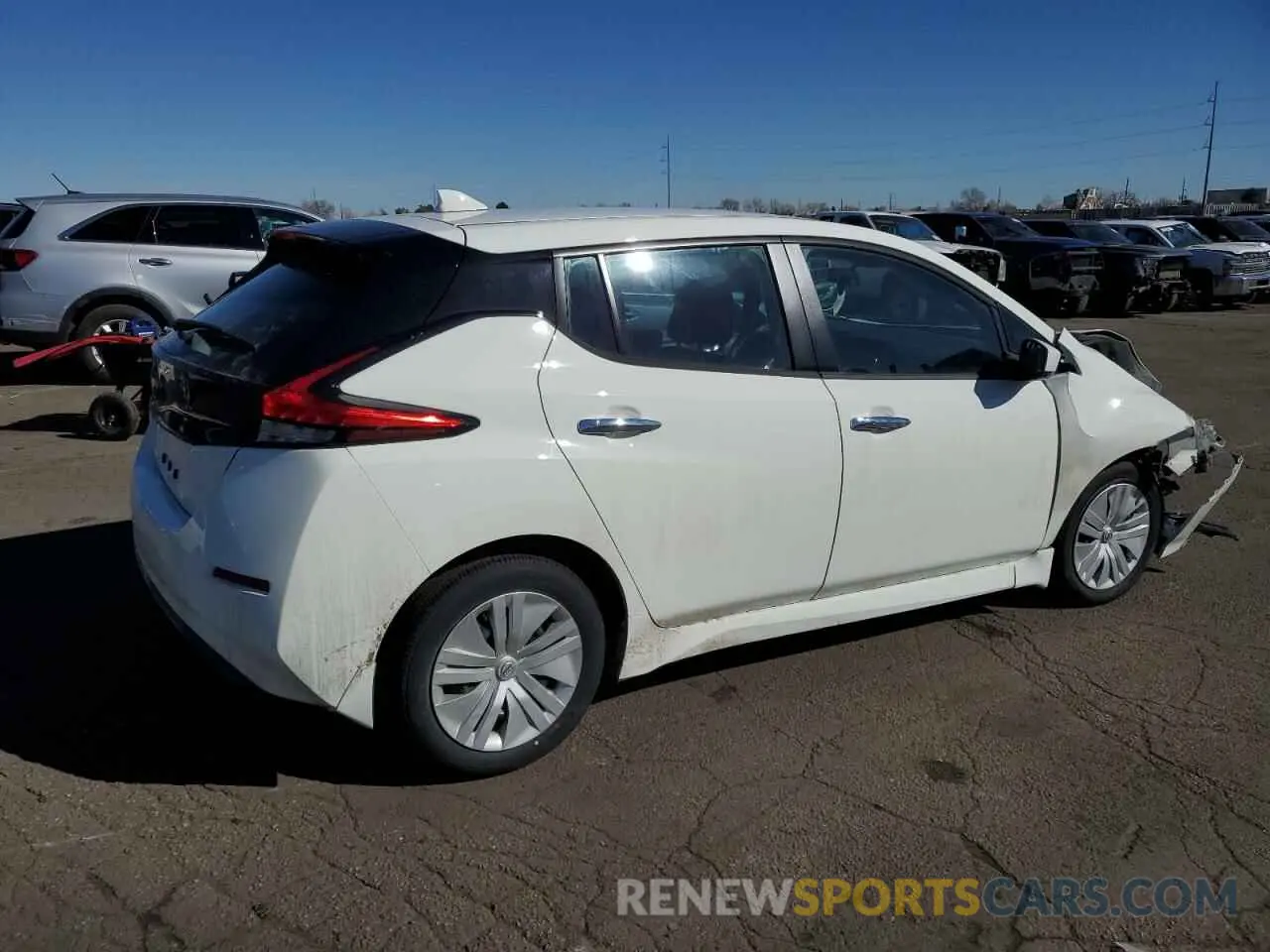 3 Photograph of a damaged car 1N4AZ1BV0SC557877 NISSAN LEAF 2025