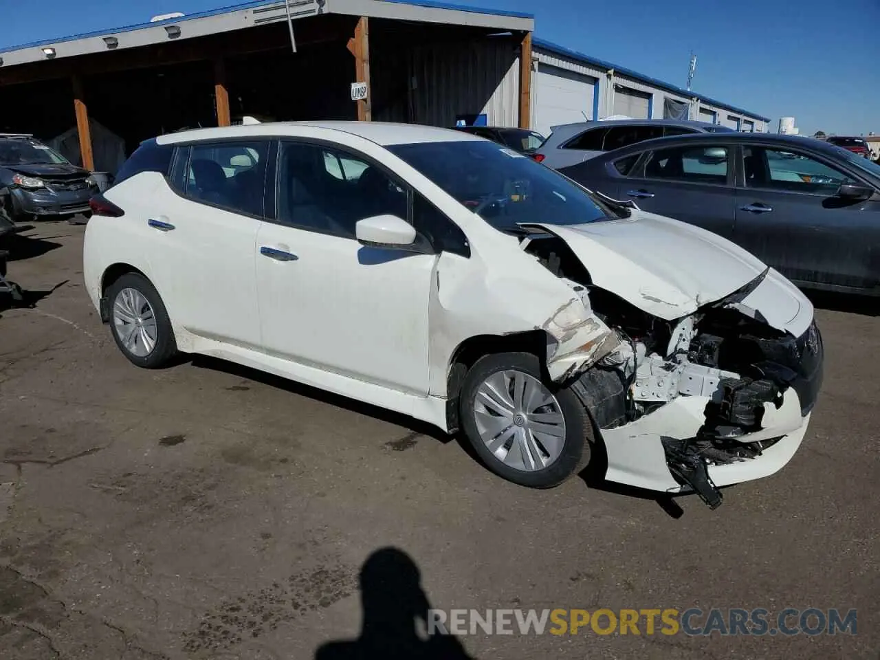 4 Photograph of a damaged car 1N4AZ1BV0SC557877 NISSAN LEAF 2025