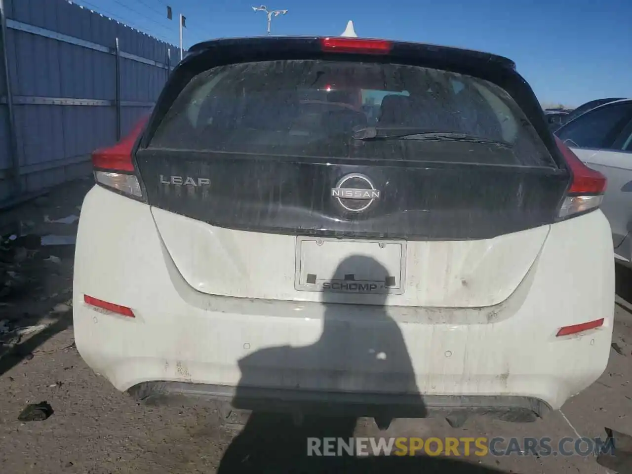 6 Photograph of a damaged car 1N4AZ1BV4SC557669 NISSAN LEAF 2025