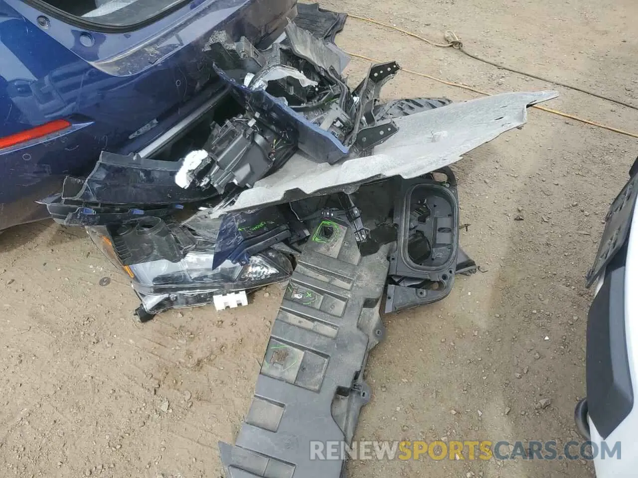 14 Photograph of a damaged car 1N4AZ1BV4SC558885 NISSAN LEAF 2025