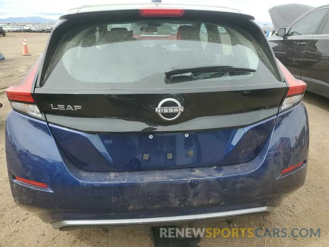 6 Photograph of a damaged car 1N4AZ1BV4SC558885 NISSAN LEAF 2025