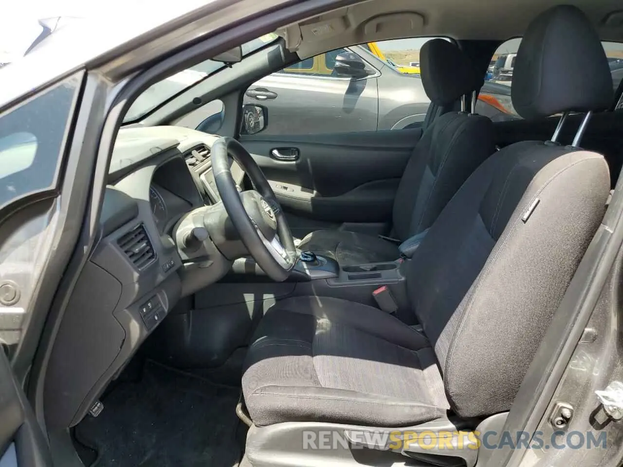 7 Photograph of a damaged car 1N4AZ1BV8SC558033 NISSAN LEAF 2025