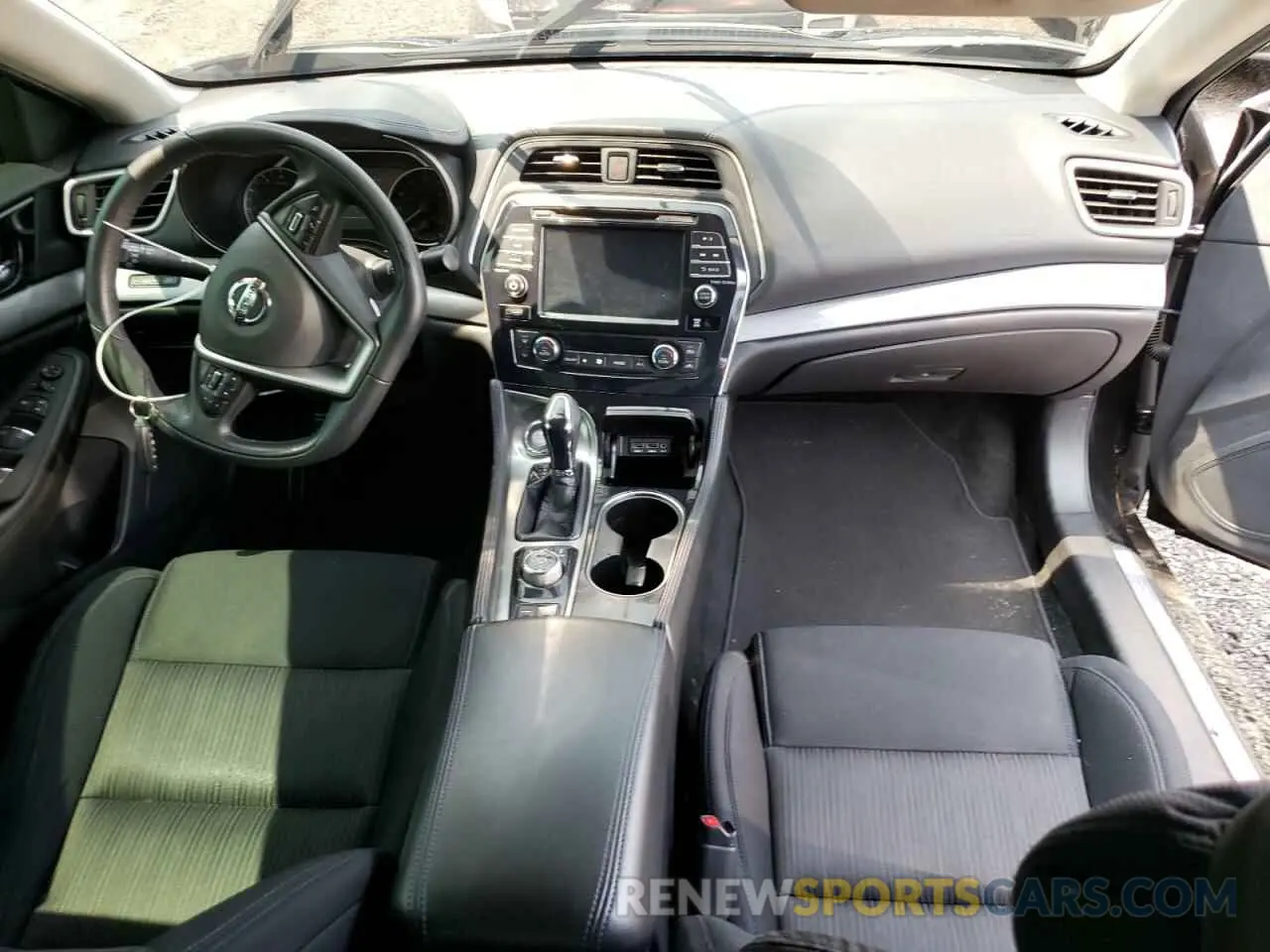 8 Photograph of a damaged car 1N4AA6AP3JC404805 NISSAN MAXIMA 2018