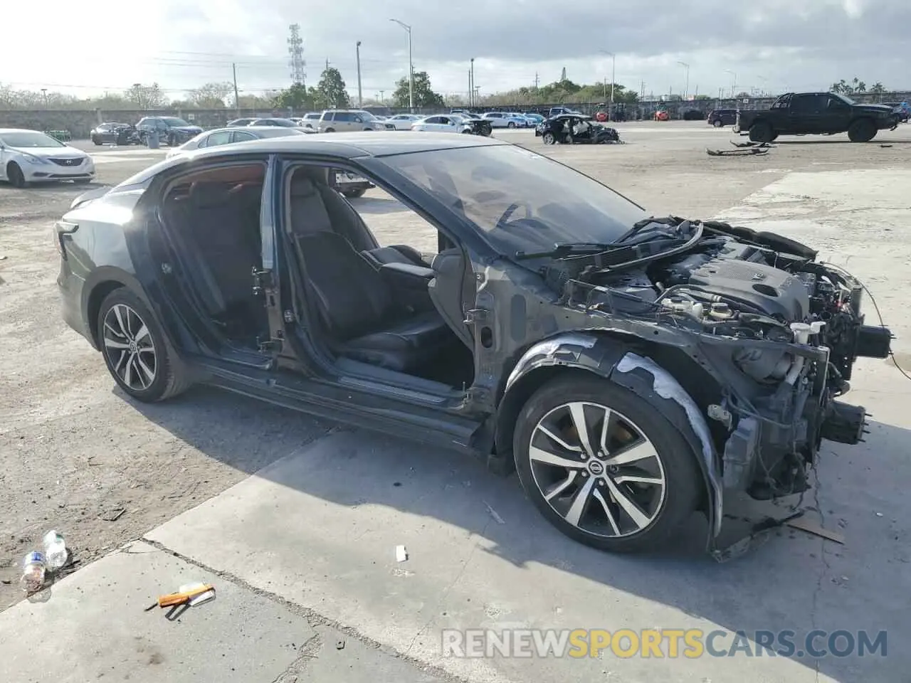 4 Photograph of a damaged car 1N4AA6AV0KC361606 NISSAN MAXIMA 2019
