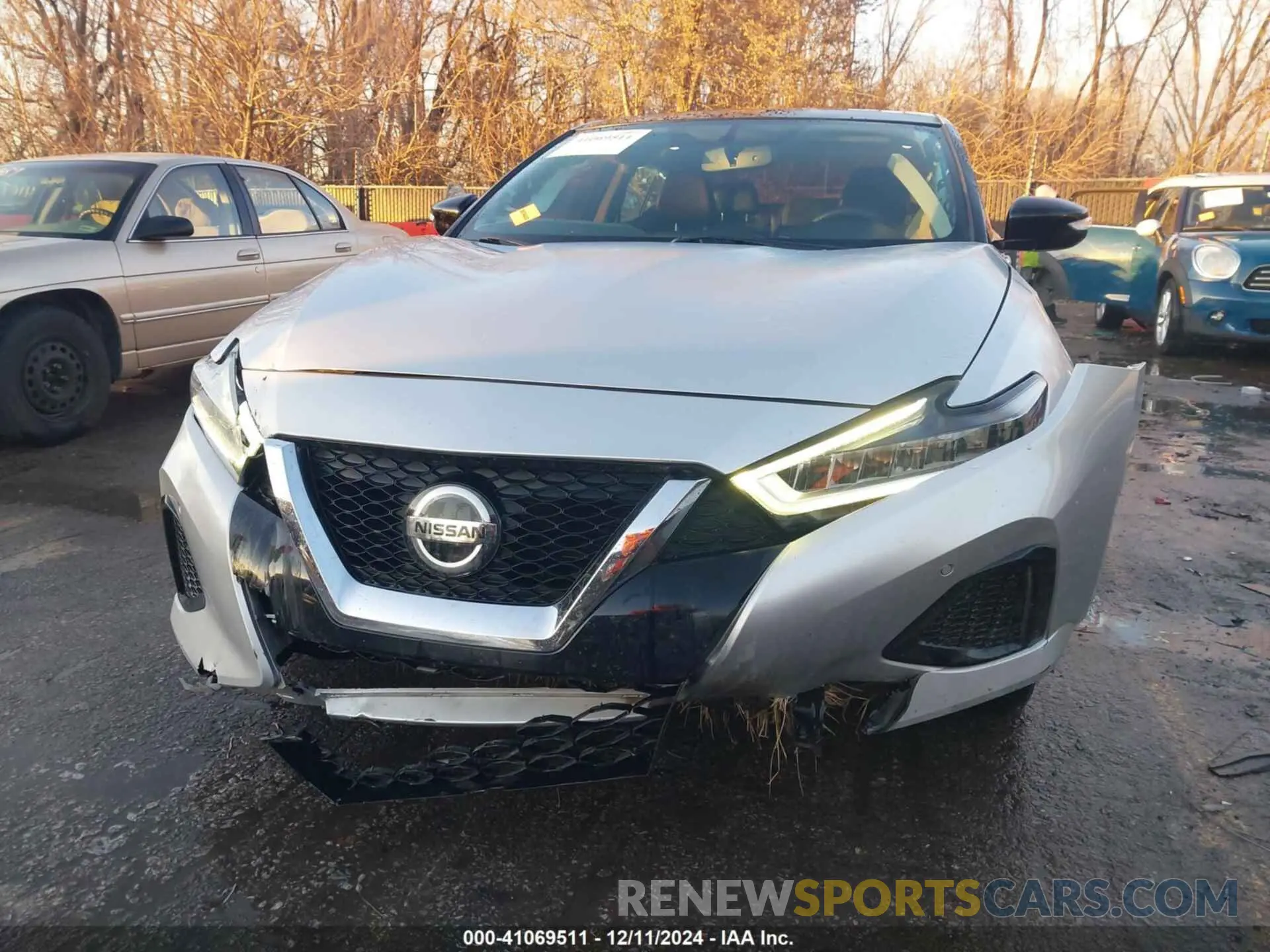 6 Photograph of a damaged car 1N4AA6AV0KC369995 NISSAN MAXIMA 2019