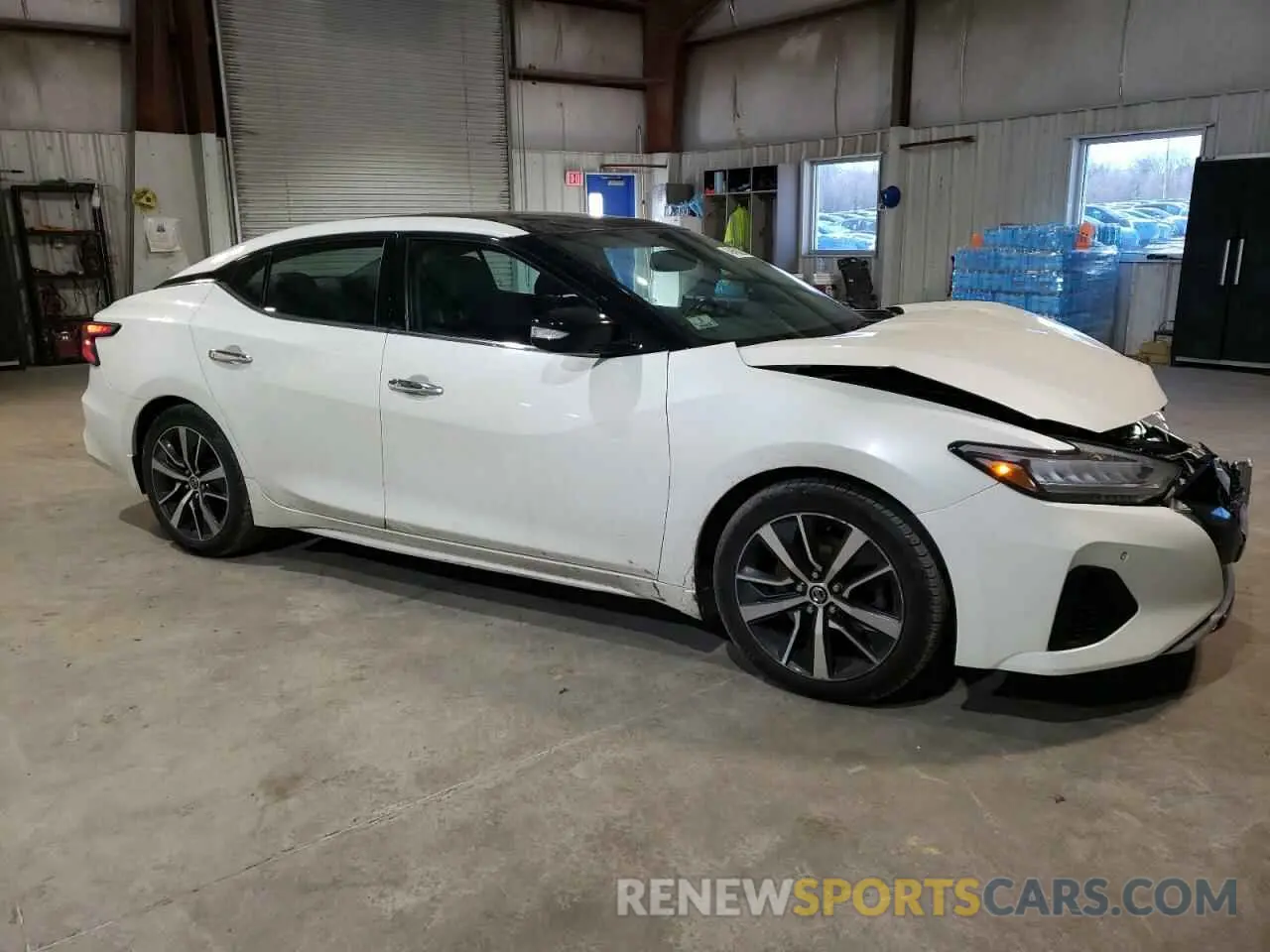 4 Photograph of a damaged car 1N4AA6AV0KC375022 NISSAN MAXIMA 2019