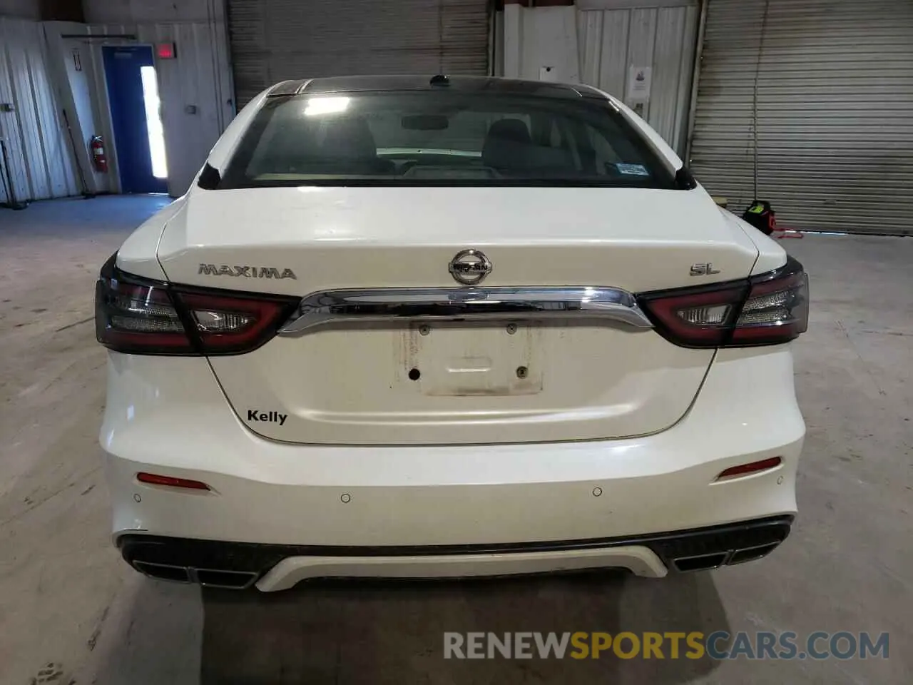 6 Photograph of a damaged car 1N4AA6AV0KC375022 NISSAN MAXIMA 2019