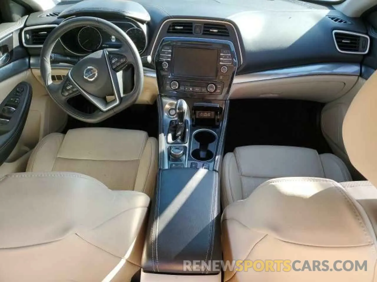 8 Photograph of a damaged car 1N4AA6AV0KC375361 NISSAN MAXIMA 2019