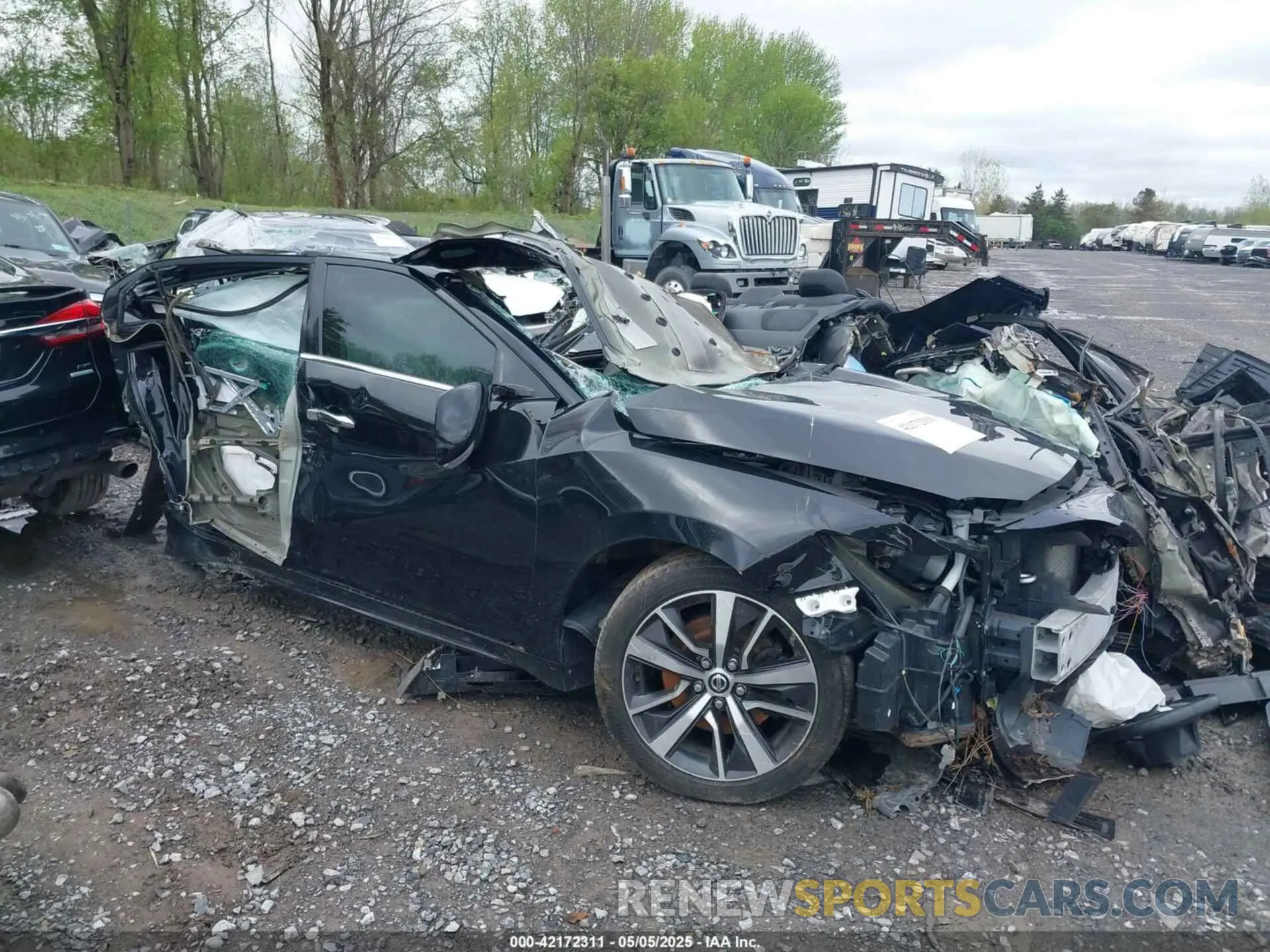 1 Photograph of a damaged car 1N4AA6AV0KC377059 NISSAN MAXIMA 2019