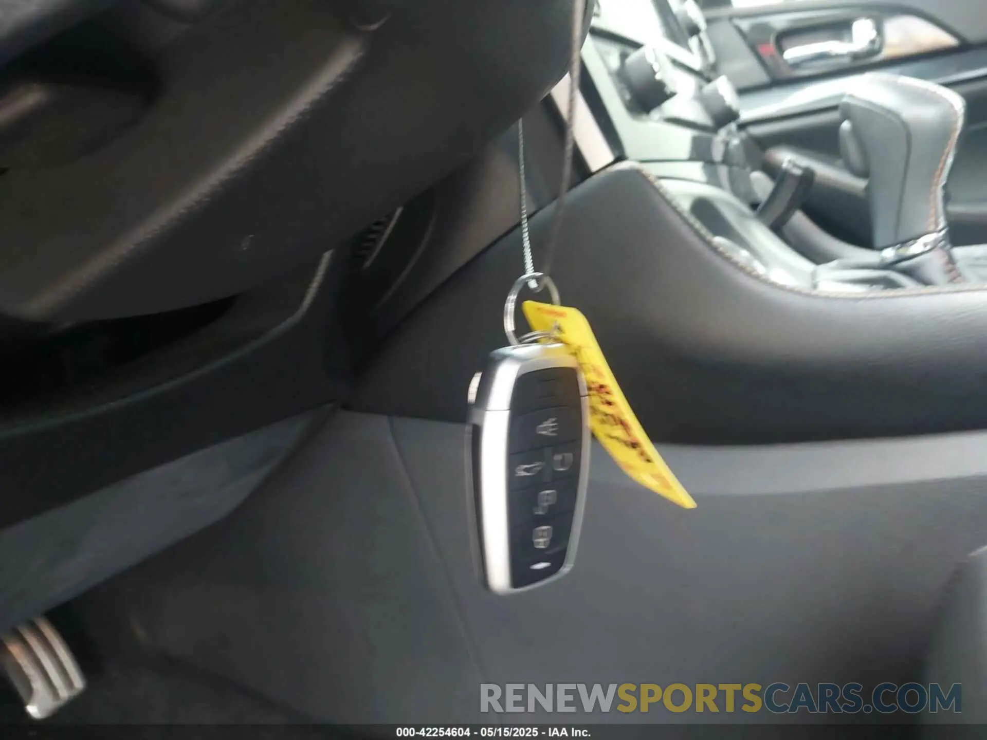 11 Photograph of a damaged car 1N4AA6AV0KC377062 NISSAN MAXIMA 2019