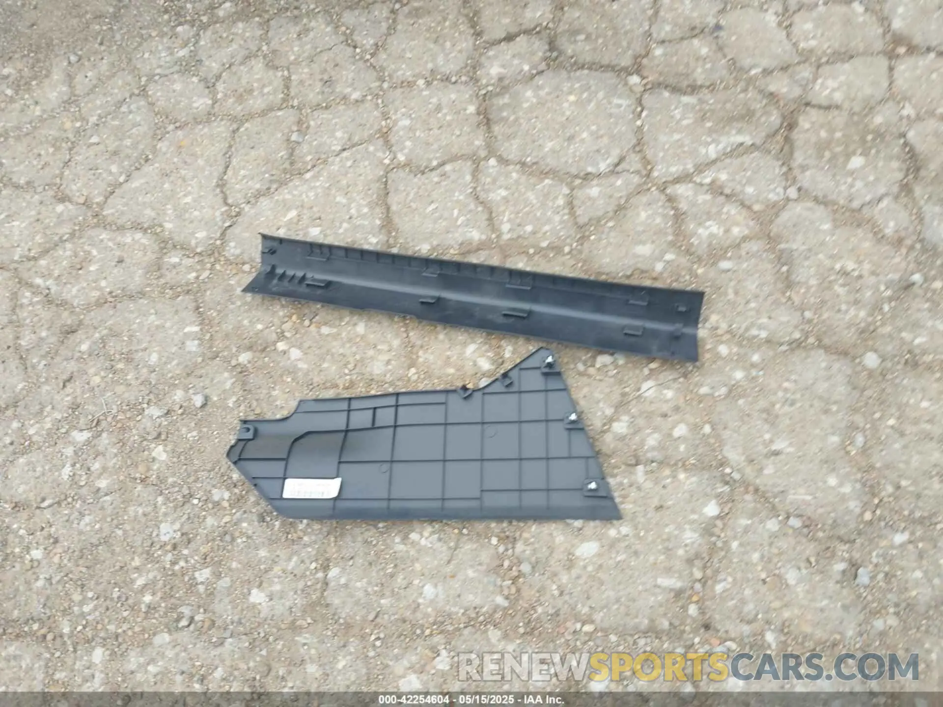 12 Photograph of a damaged car 1N4AA6AV0KC377062 NISSAN MAXIMA 2019