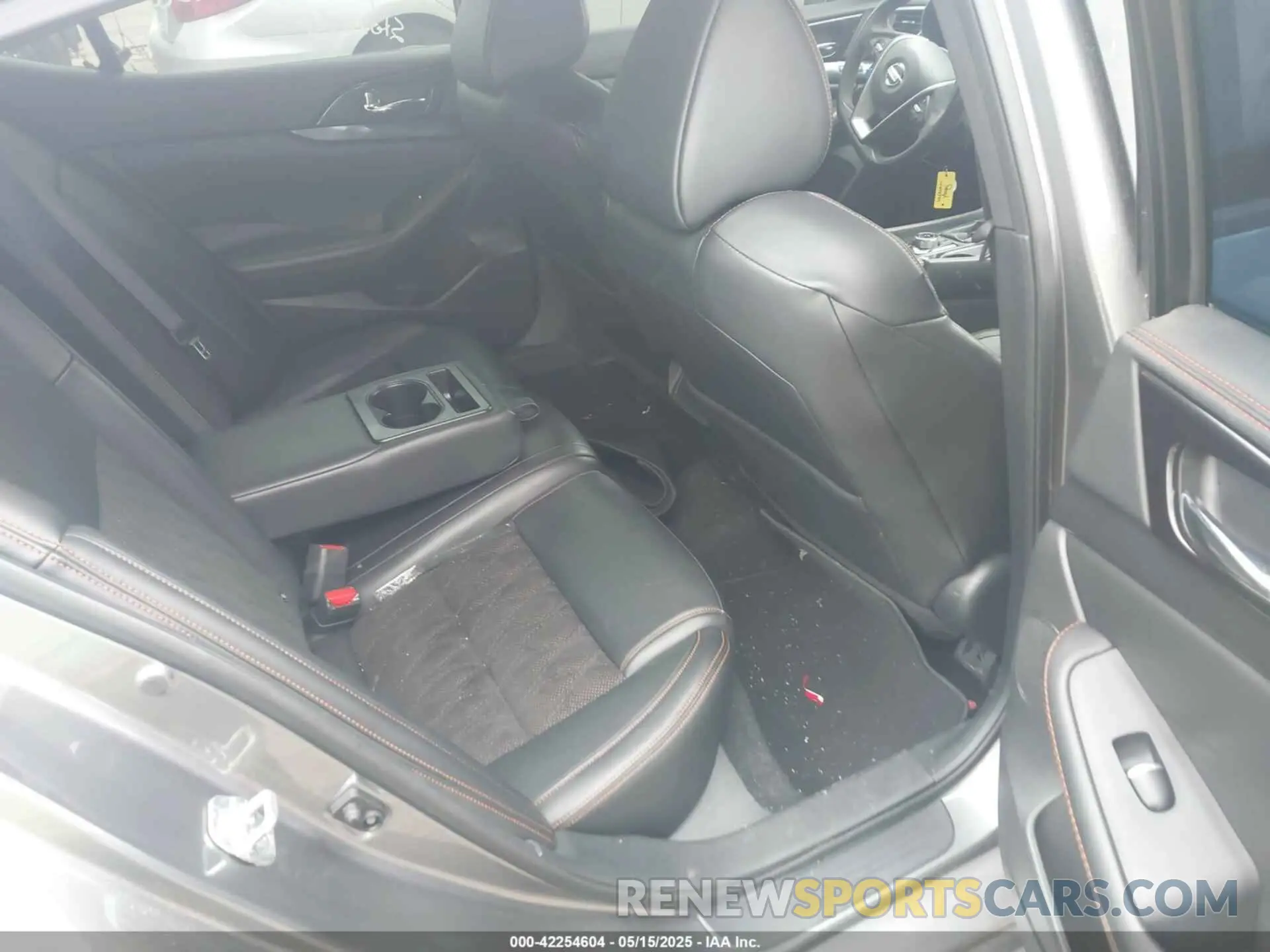 8 Photograph of a damaged car 1N4AA6AV0KC377062 NISSAN MAXIMA 2019