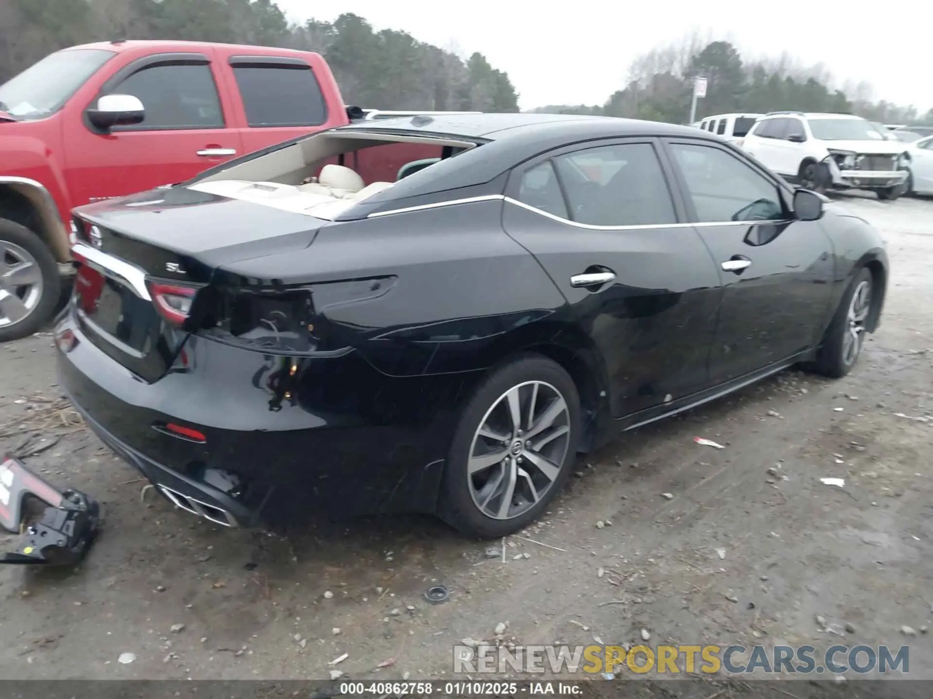 4 Photograph of a damaged car 1N4AA6AV0KC379524 NISSAN MAXIMA 2019