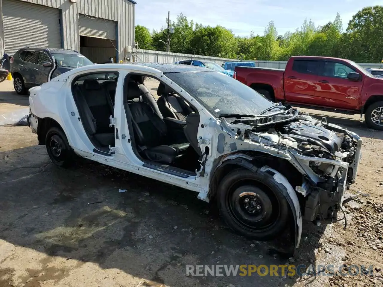 4 Photograph of a damaged car 1N4AA6AV0KC384836 NISSAN MAXIMA 2019