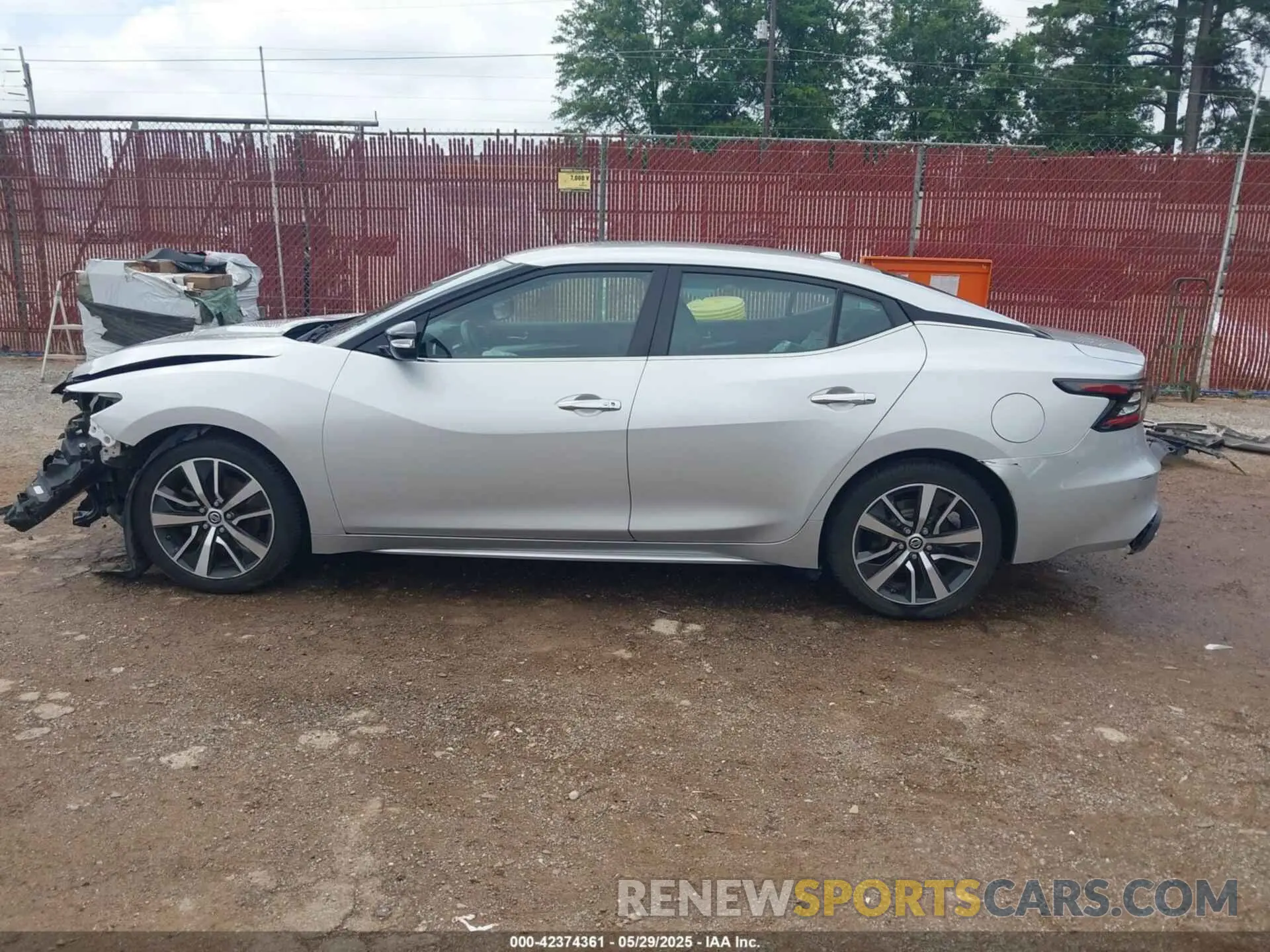 15 Photograph of a damaged car 1N4AA6AV1KC361453 NISSAN MAXIMA 2019