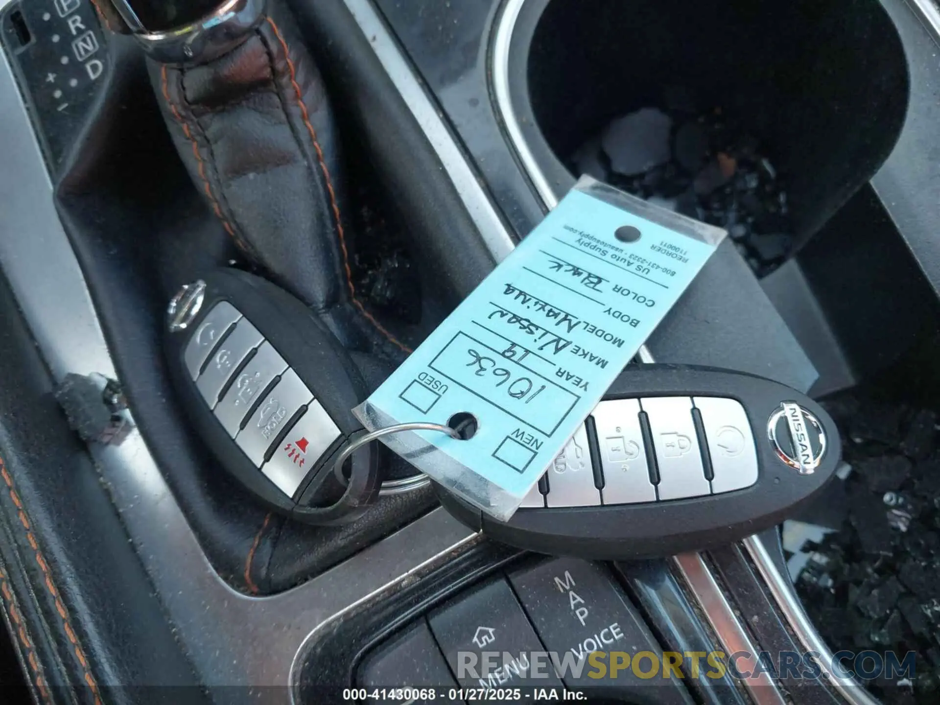 11 Photograph of a damaged car 1N4AA6AV1KC362280 NISSAN MAXIMA 2019
