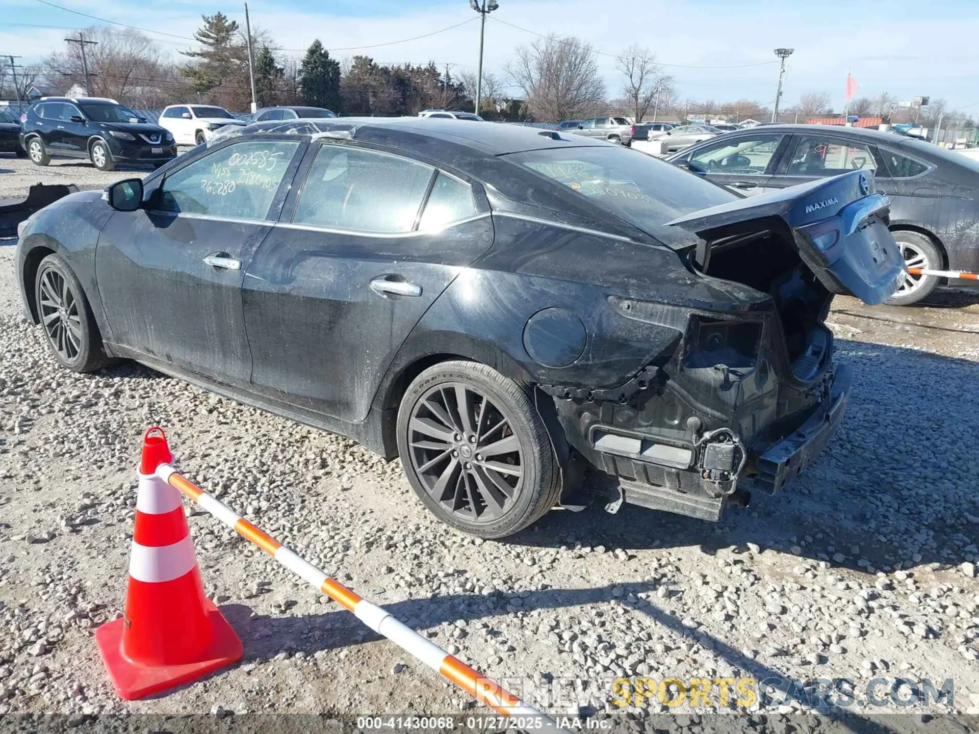 3 Photograph of a damaged car 1N4AA6AV1KC362280 NISSAN MAXIMA 2019