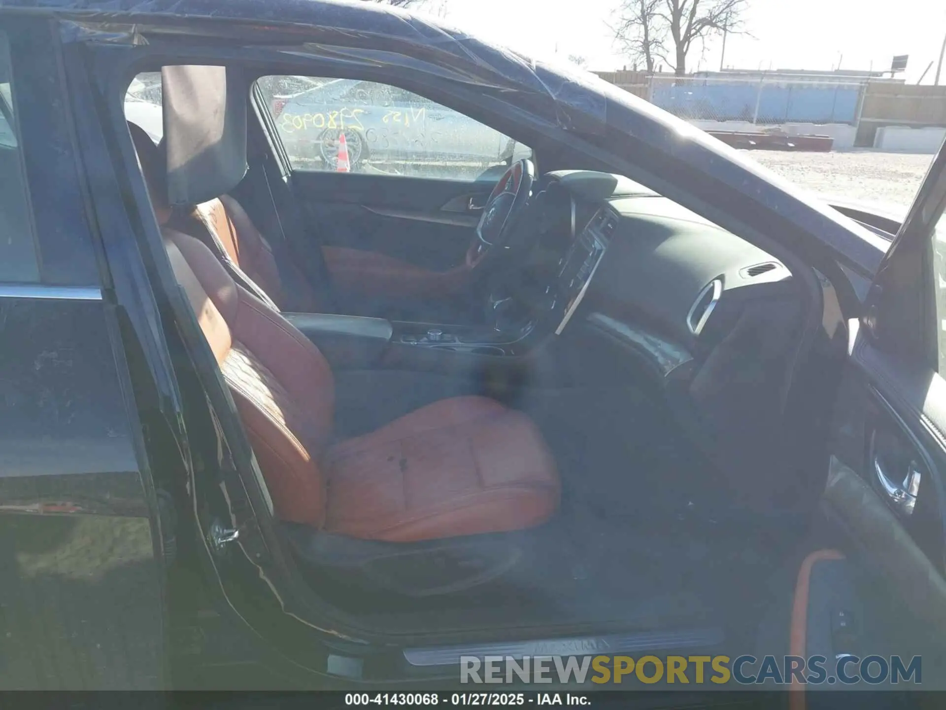 5 Photograph of a damaged car 1N4AA6AV1KC362280 NISSAN MAXIMA 2019
