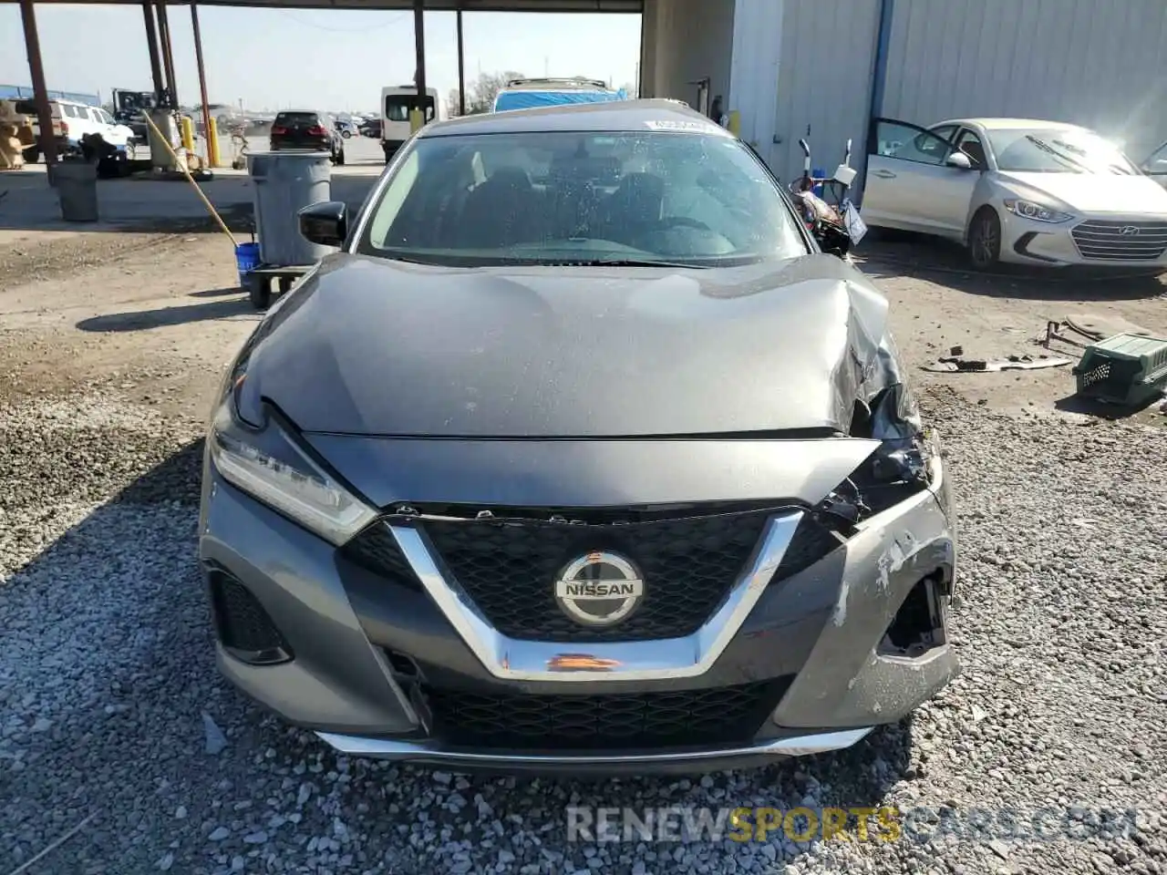 5 Photograph of a damaged car 1N4AA6AV1KC373814 NISSAN MAXIMA 2019