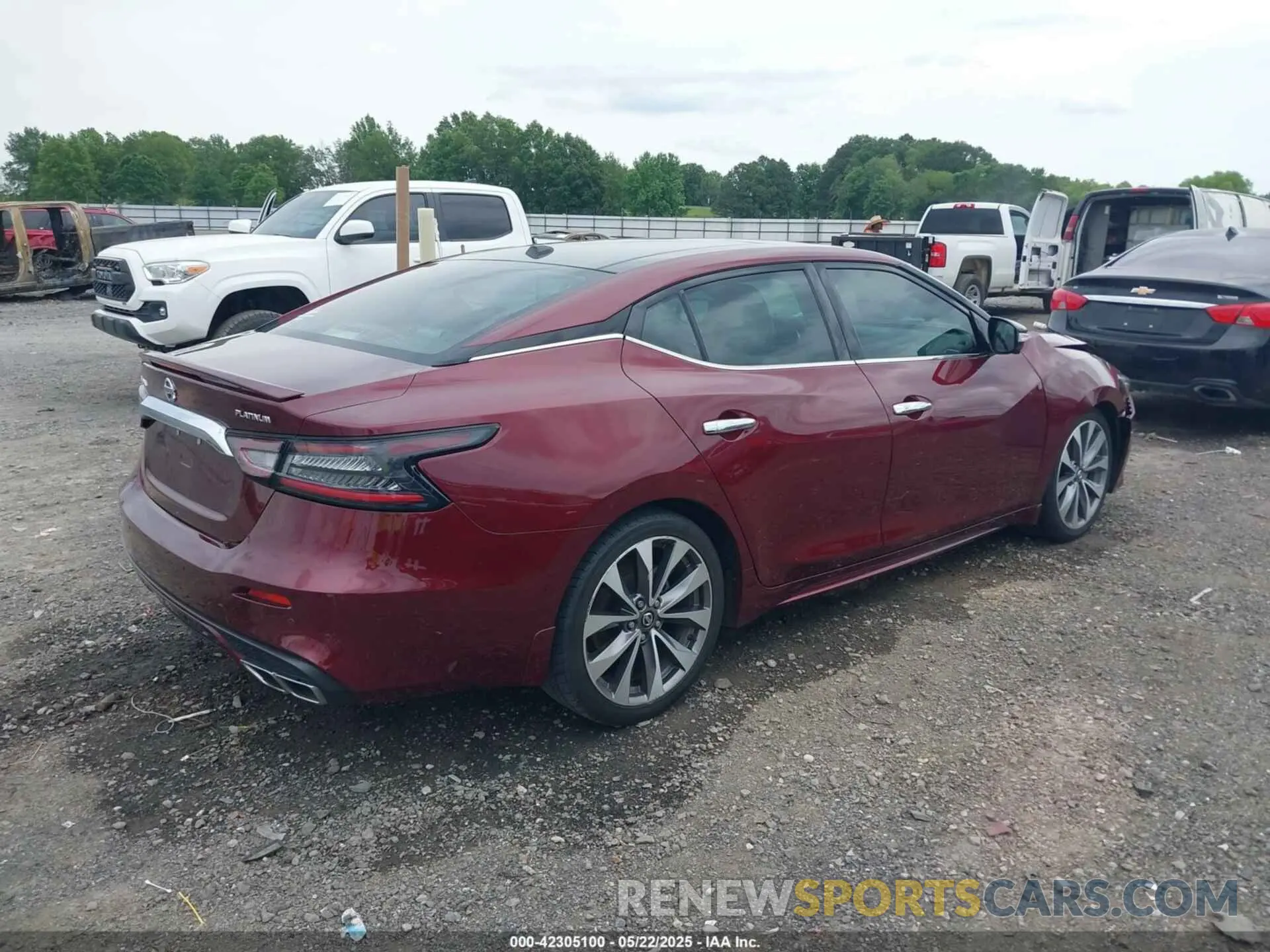 4 Photograph of a damaged car 1N4AA6AV1KC379936 NISSAN MAXIMA 2019