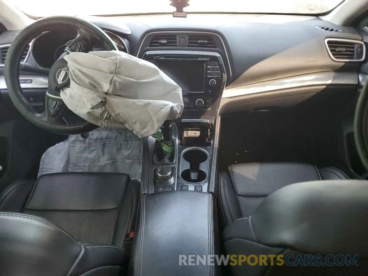 8 Photograph of a damaged car 1N4AA6AV1KC382125 NISSAN MAXIMA 2019