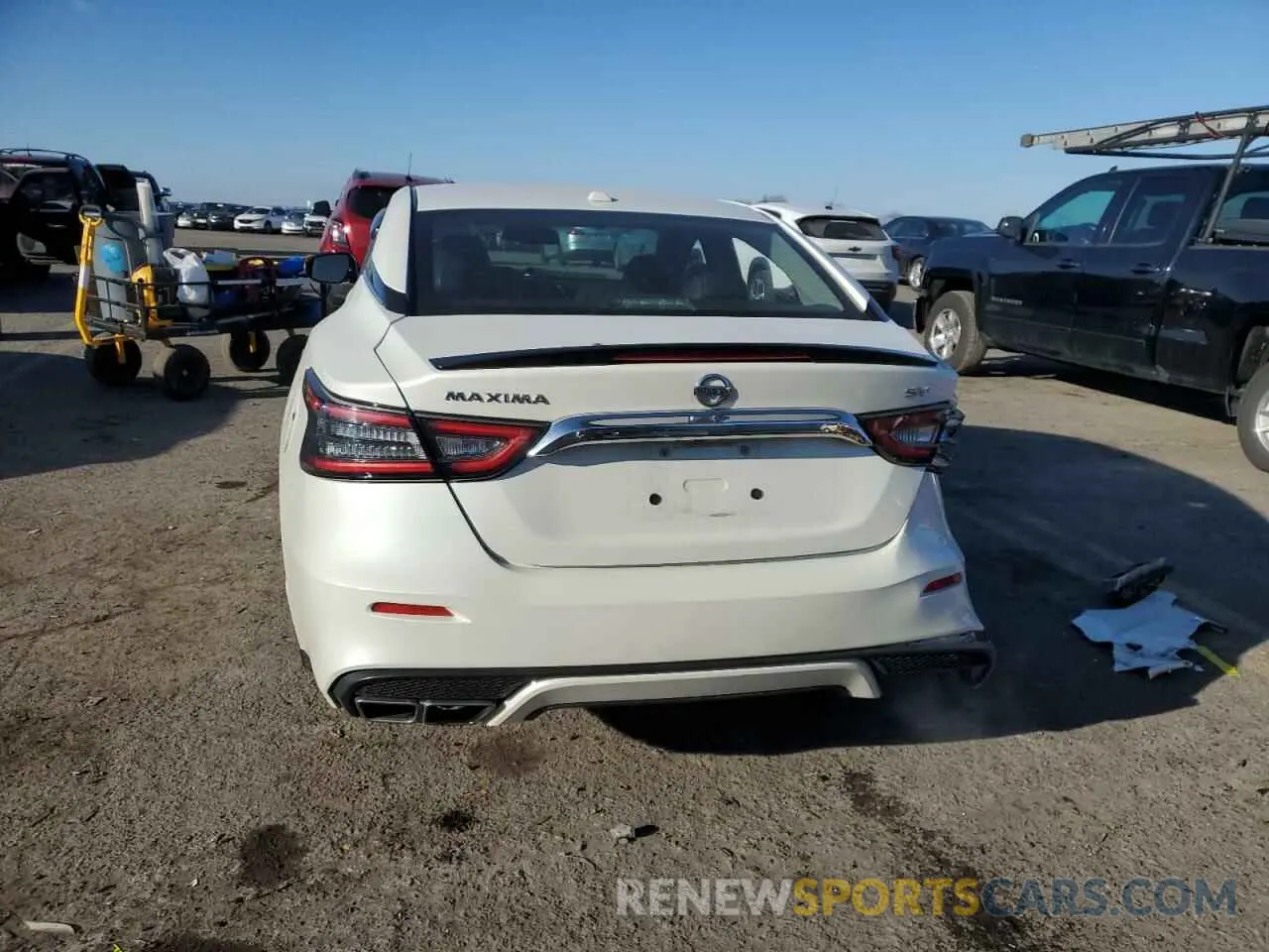 6 Photograph of a damaged car 1N4AA6AV2KC367469 NISSAN MAXIMA 2019