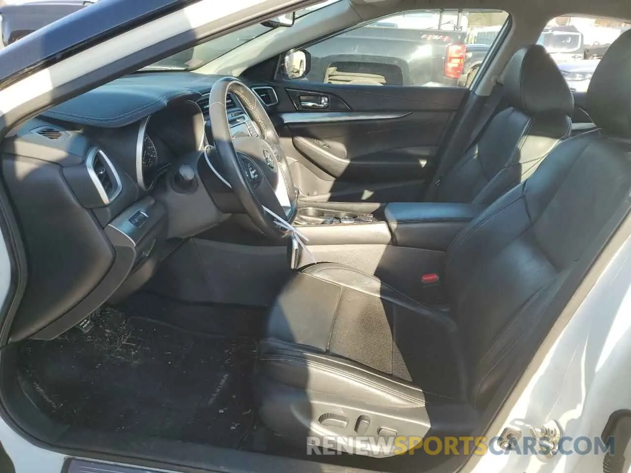 7 Photograph of a damaged car 1N4AA6AV2KC367469 NISSAN MAXIMA 2019