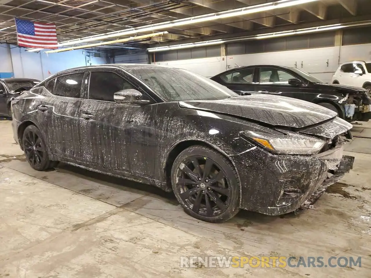 4 Photograph of a damaged car 1N4AA6AV2KC374535 NISSAN MAXIMA 2019