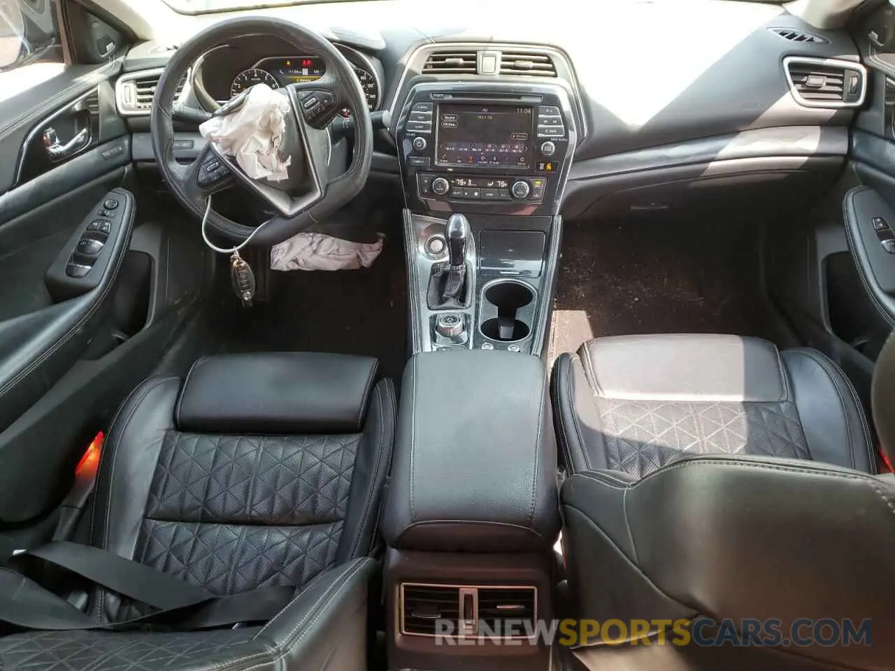 8 Photograph of a damaged car 1N4AA6AV2KC375846 NISSAN MAXIMA 2019