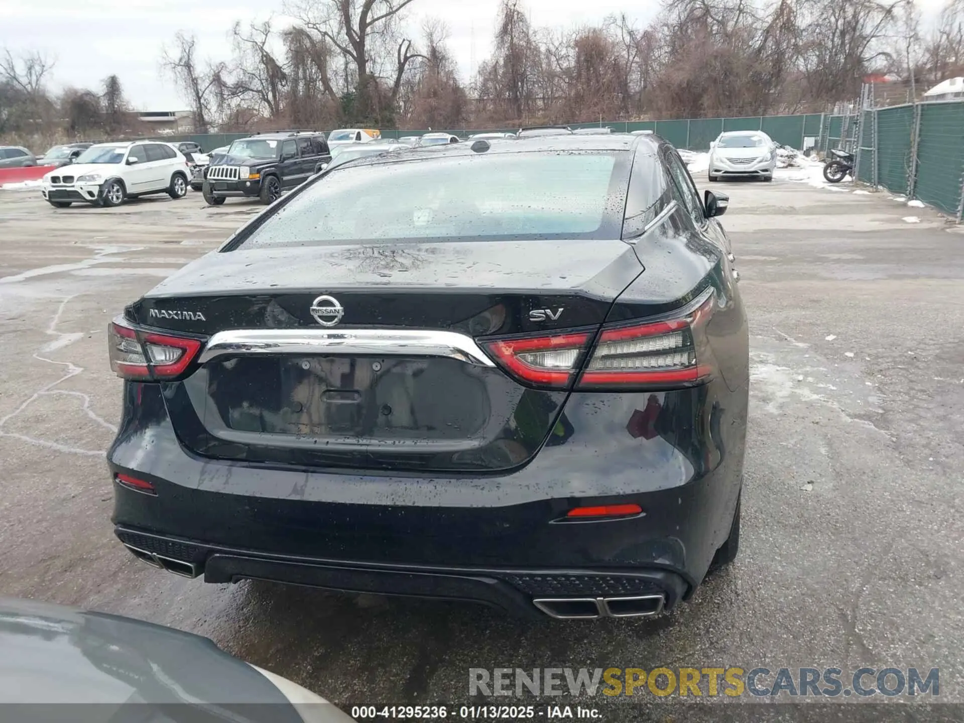 16 Photograph of a damaged car 1N4AA6AV3KC366377 NISSAN MAXIMA 2019