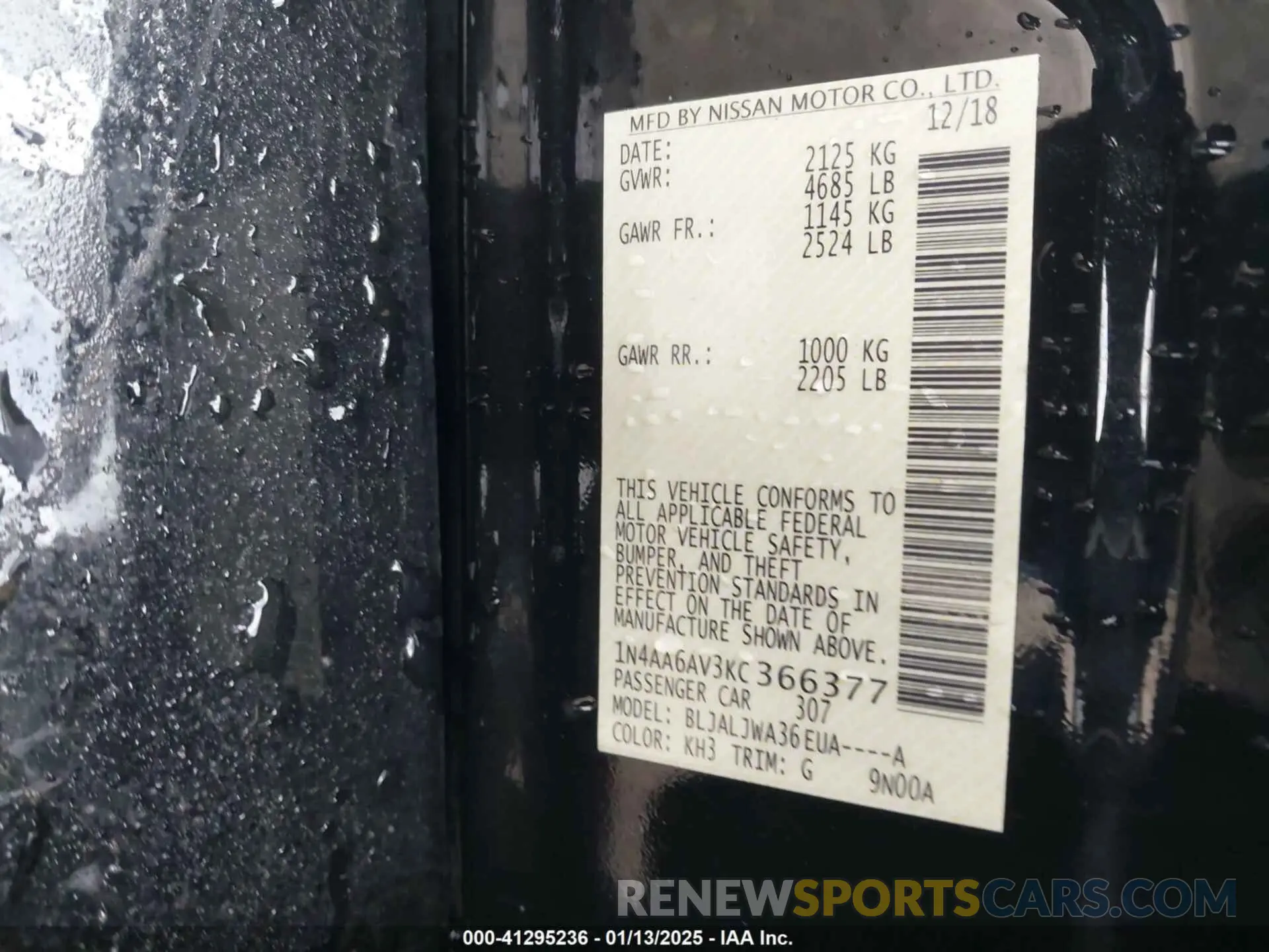 9 Photograph of a damaged car 1N4AA6AV3KC366377 NISSAN MAXIMA 2019