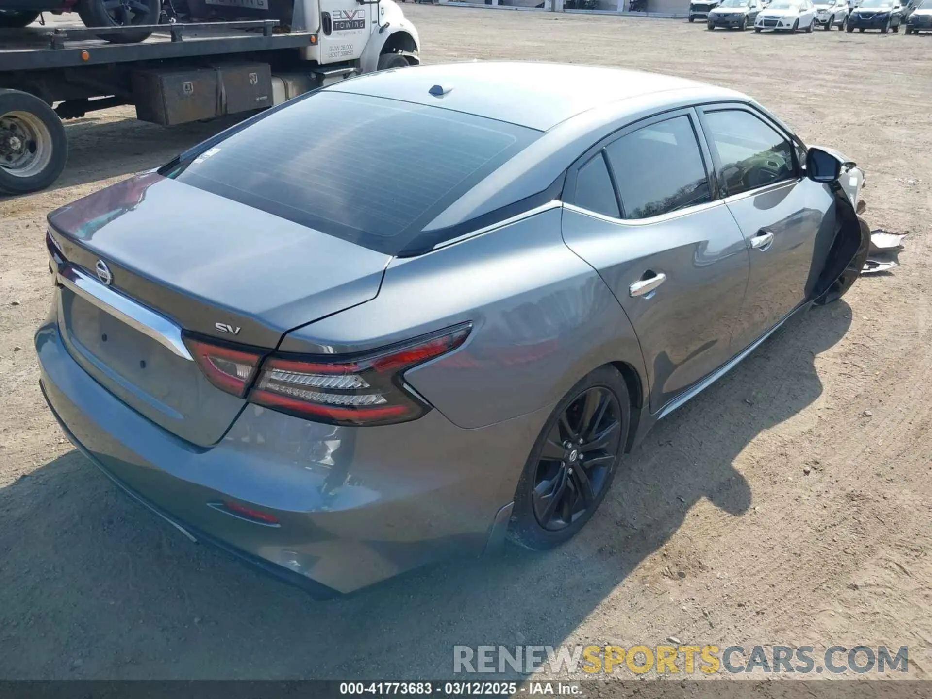 4 Photograph of a damaged car 1N4AA6AV3KC366766 NISSAN MAXIMA 2019