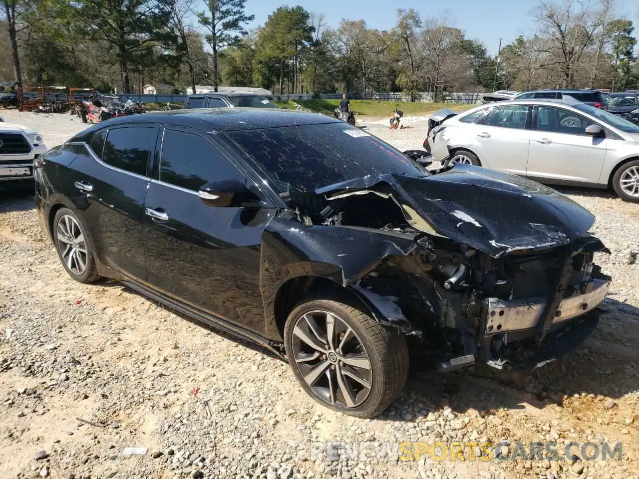 4 Photograph of a damaged car 1N4AA6AV3KC369215 NISSAN MAXIMA 2019