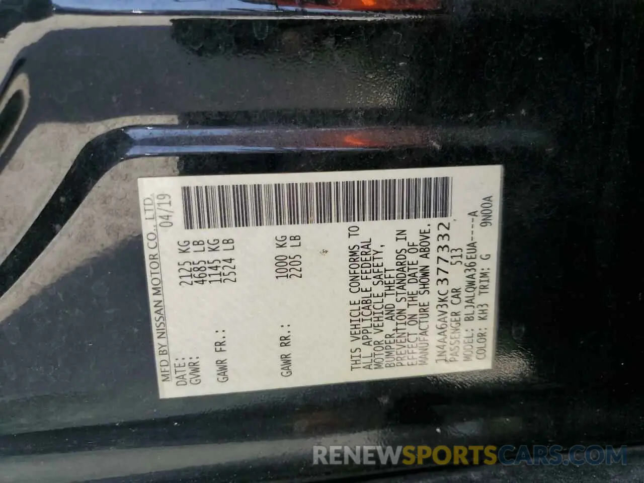 14 Photograph of a damaged car 1N4AA6AV3KC377332 NISSAN MAXIMA 2019
